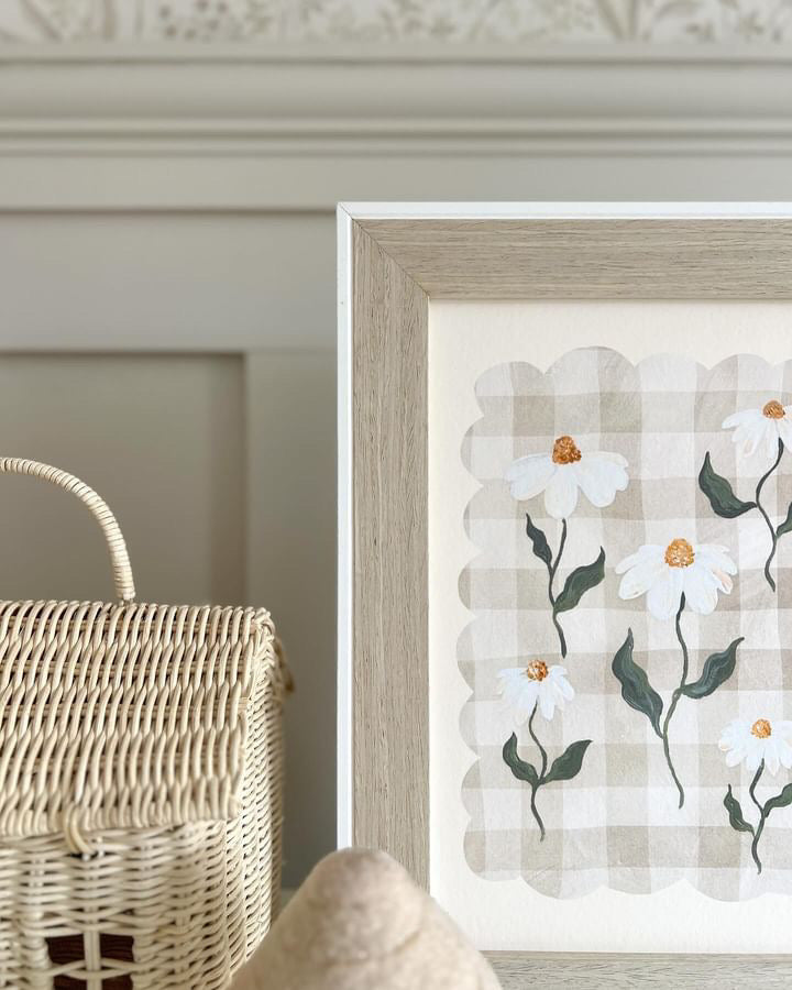 Daisy Gingham Scalloped Wall Art