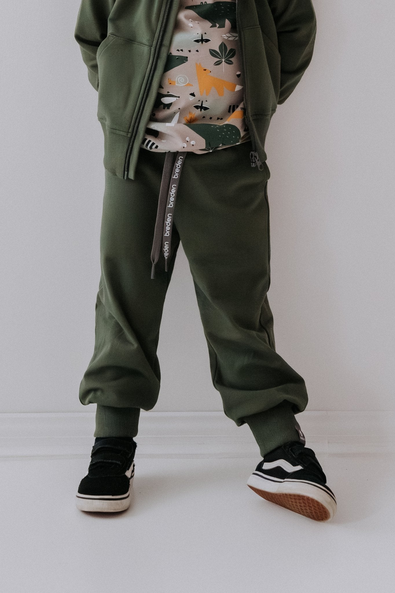 ELIAS Unisex Sweatpants – Lightweight, Adjustable, Deep Pockets by Breden at brixbailey.com