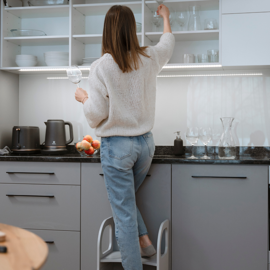 MIIMO Adjustable Step Stool – Safe & Versatile for Kids by Ette Tete at www.brixbailey.com