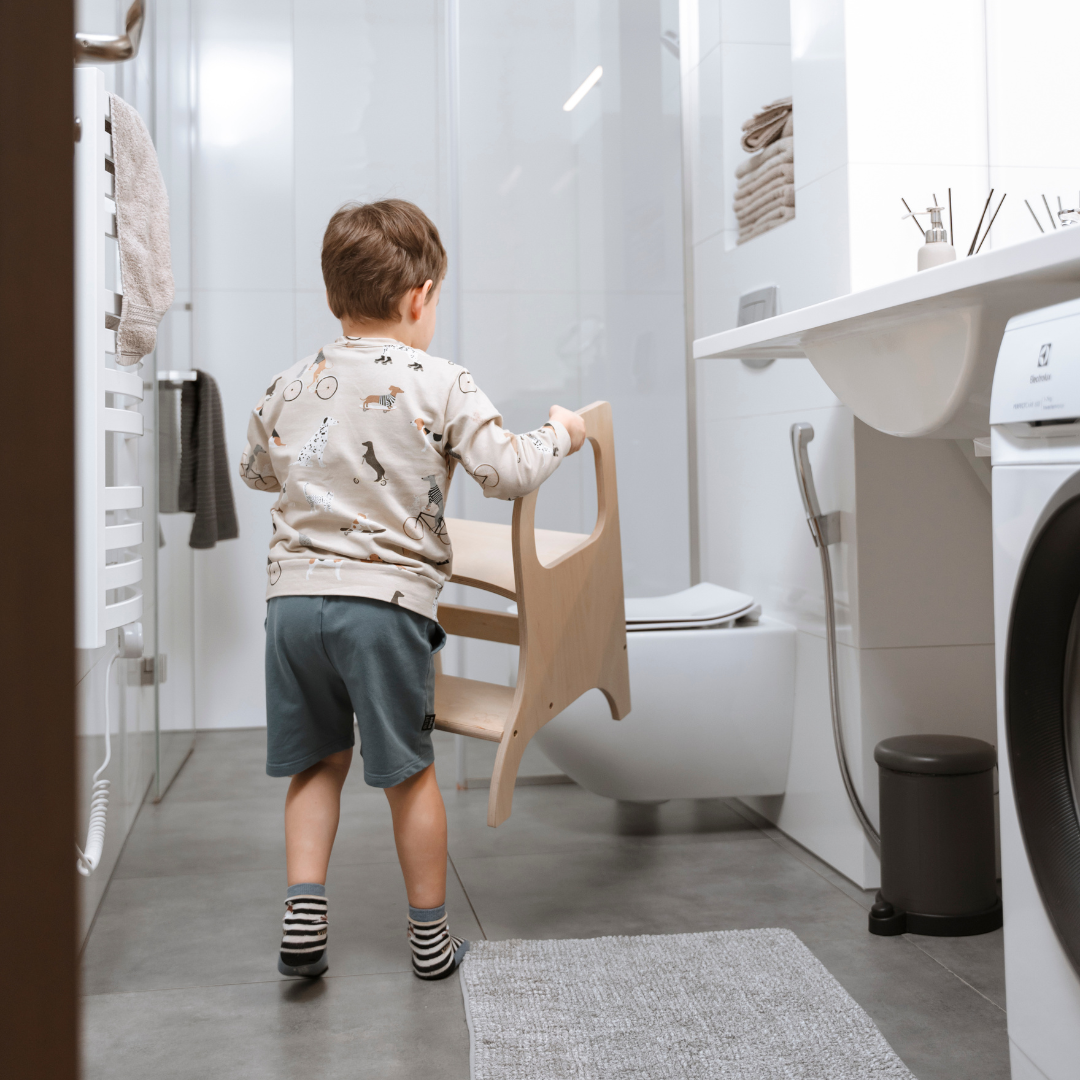 MIIMO Adjustable Height Step Stool – Montessori-Inspired & Safe by Ette Tete at www.brixbailey.com