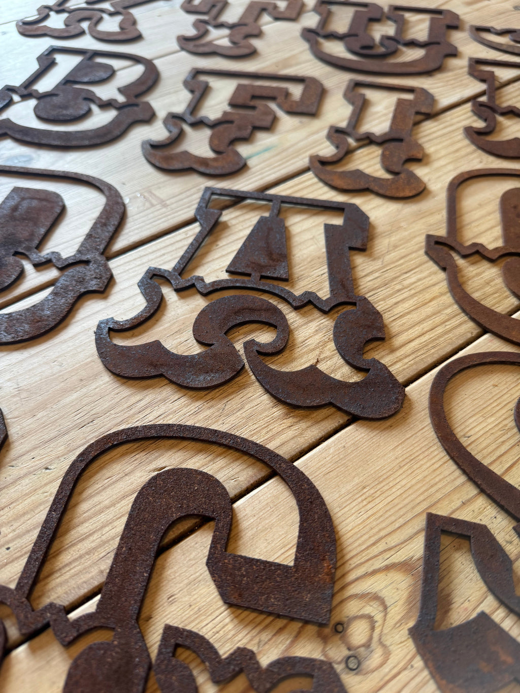 Rusty 5 Inch Carnival Metal Letters A to Z