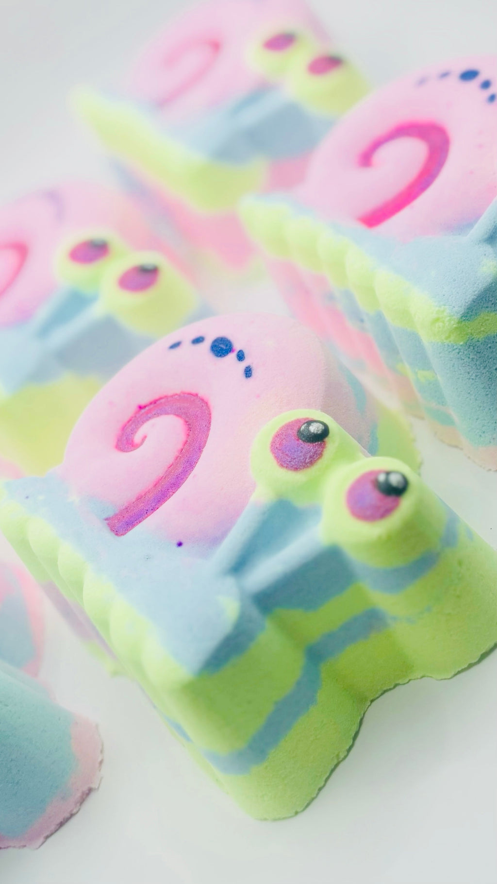 Gary the Snail Bath Bomb