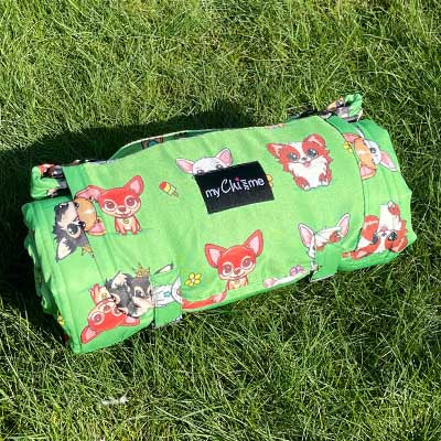 Roll and Go Signature Collection Garden Days Padded Chihuahua Print Travel Mat