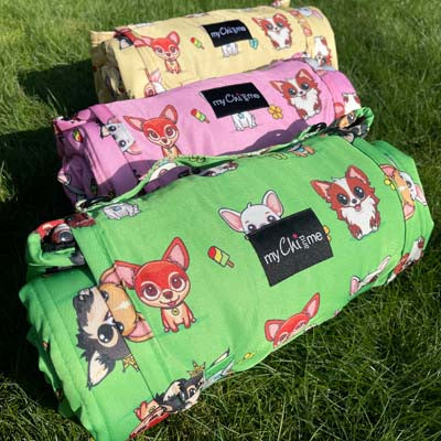 Roll and Go Signature Collection Garden Days Padded Chihuahua Print Travel Mat