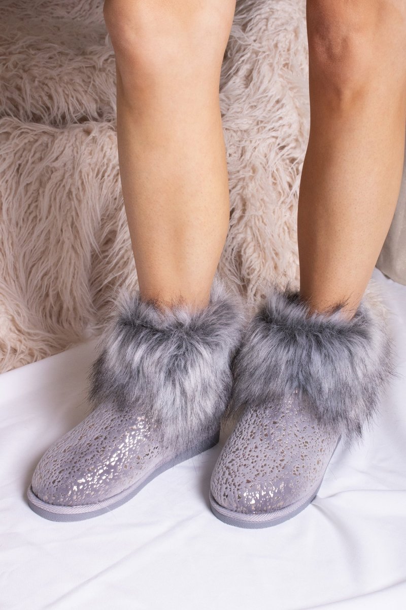 Giselle Slippers in Grey