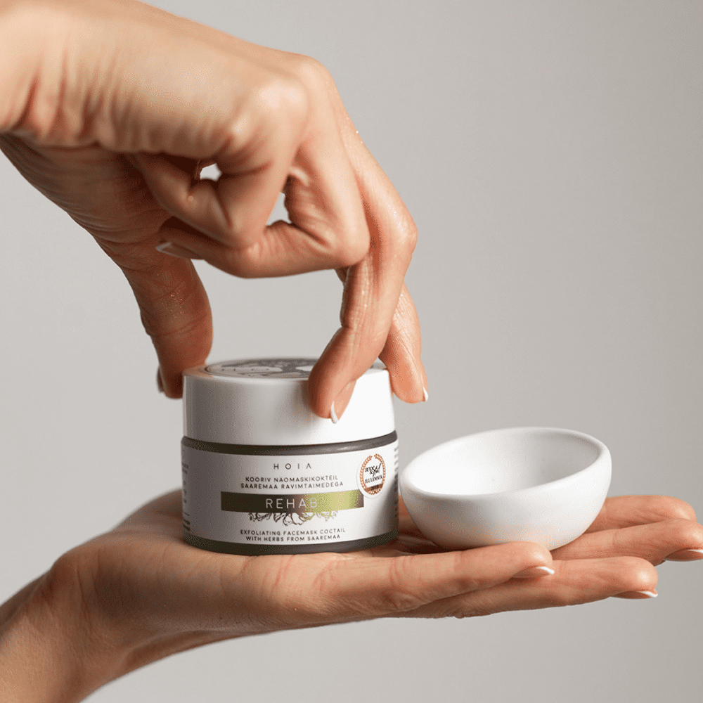 Revitalize Your Skin with REHAB Skin Cocktail Powder by HOIA at www.brixbailey.com