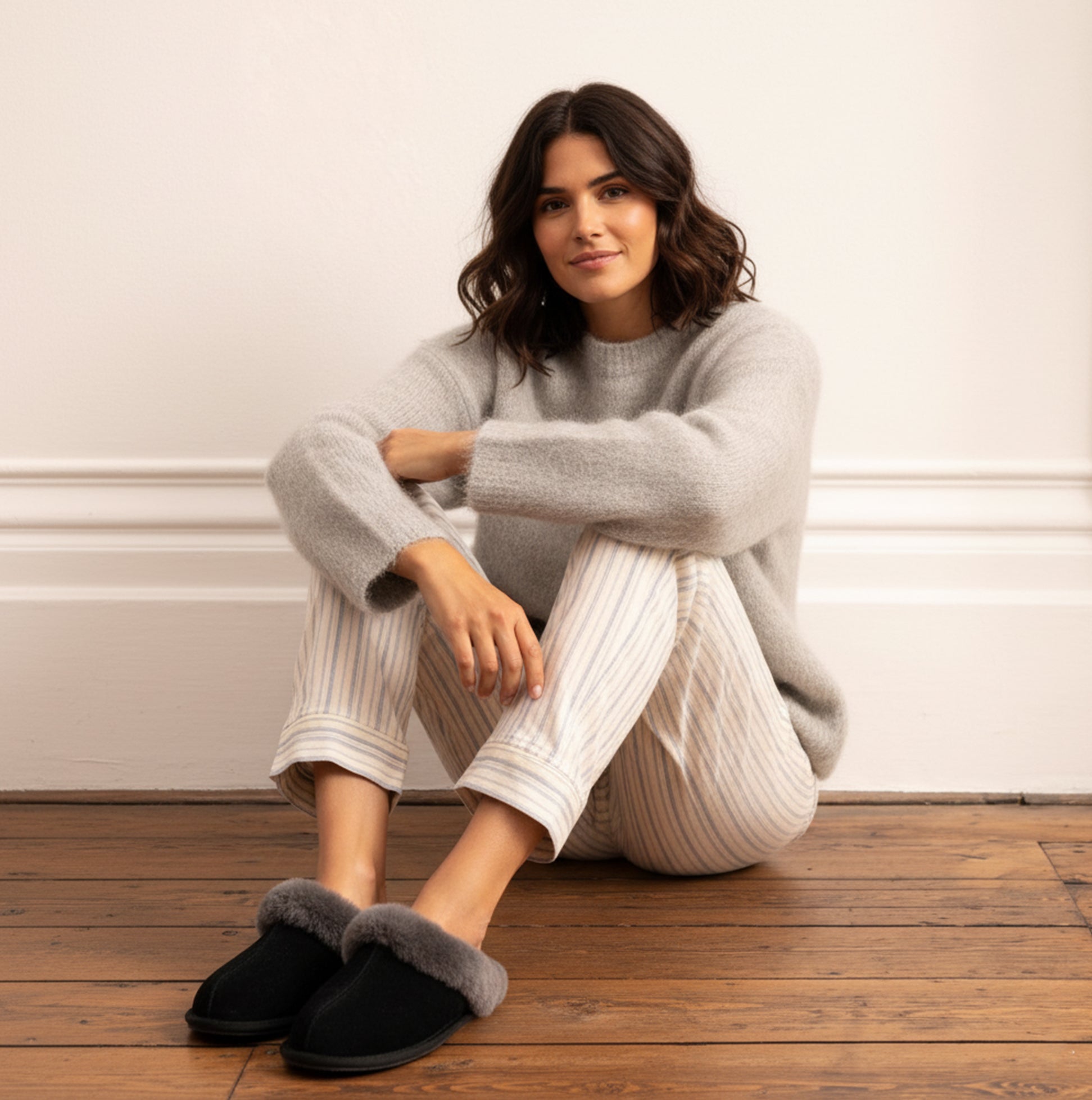 Womens Real Sheepskin Mule Slippers in Black