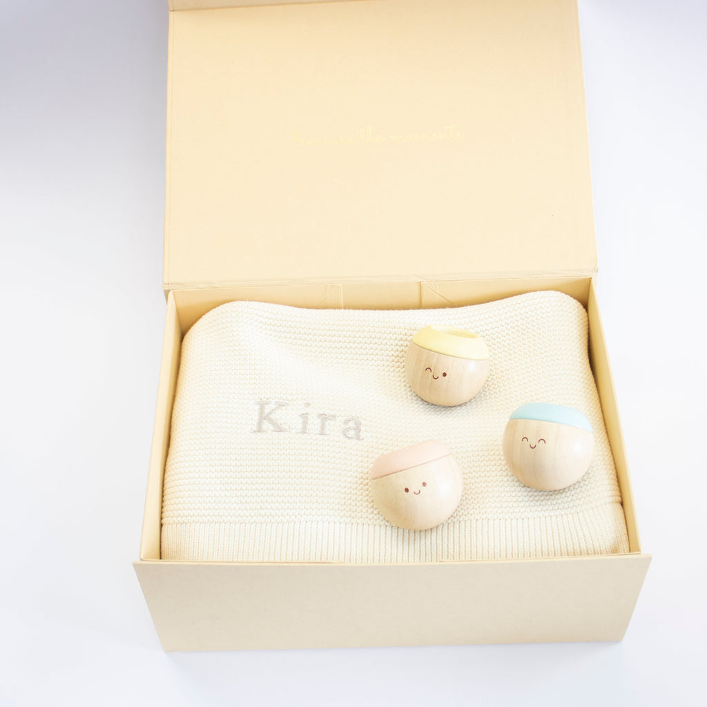 Organic Cotton Blanket and Wooden Sensory Balls Gift Set