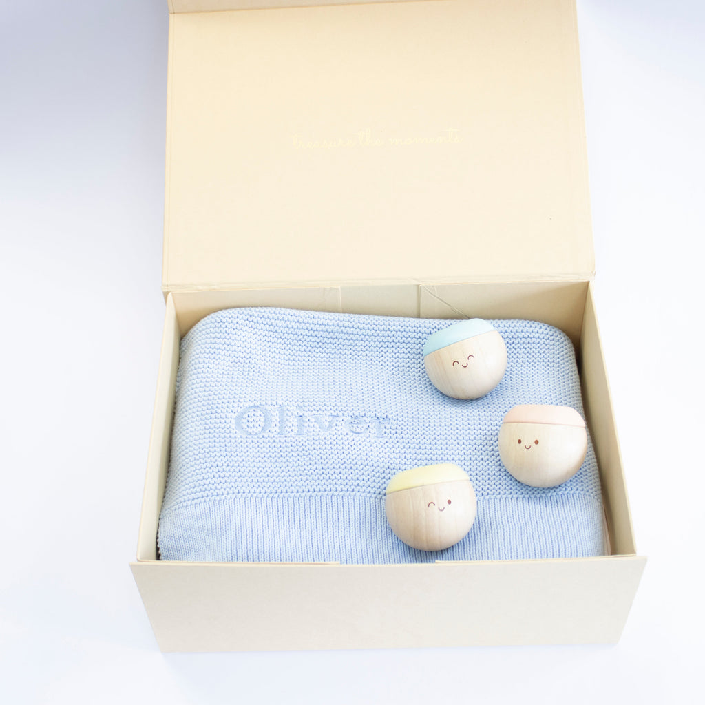 Organic Cotton Blanket and Wooden Sensory Balls Gift Set