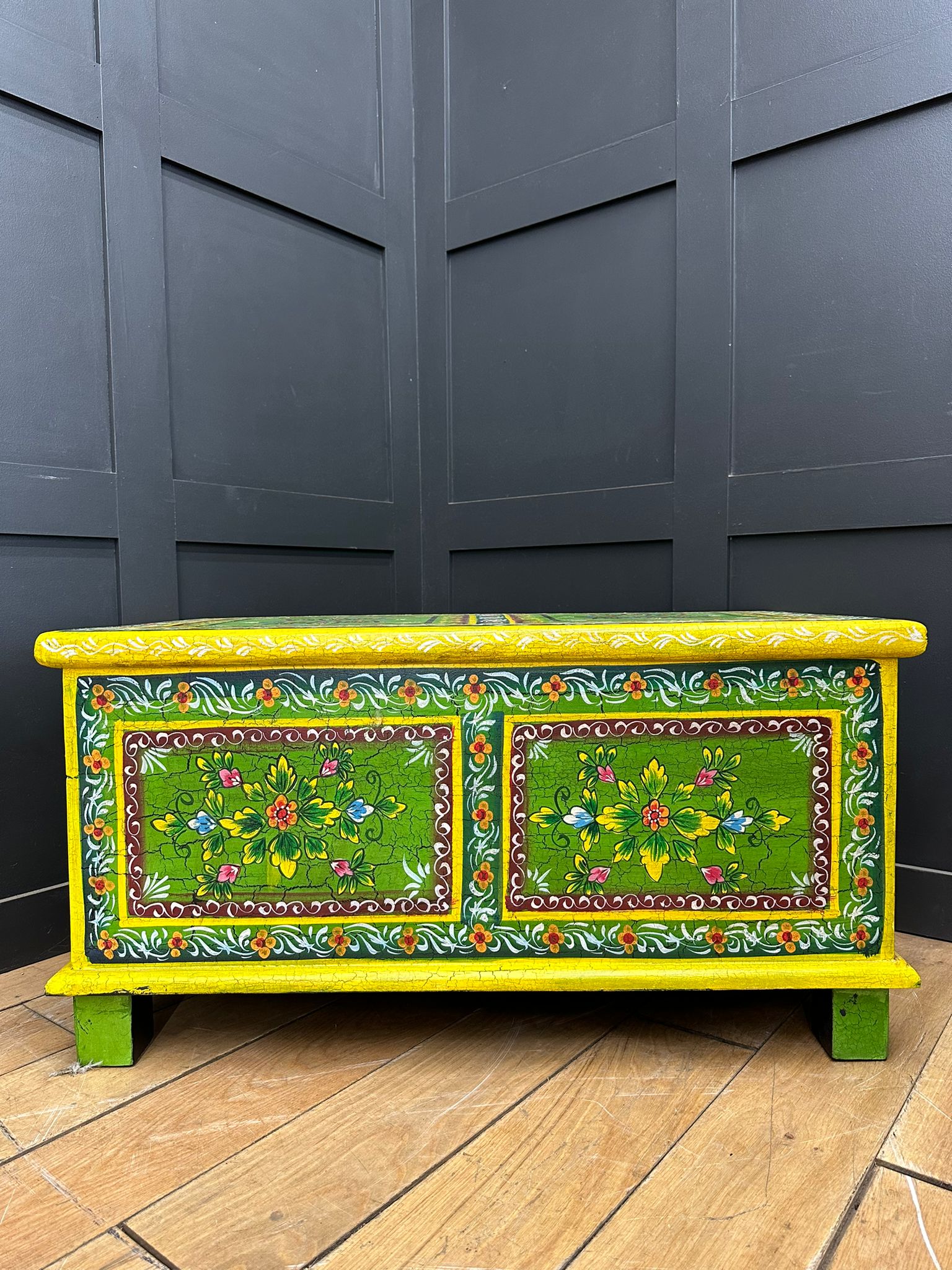 Vintage Hand Painted Indian Trunk Coffee Table Storage Chest Green Floral