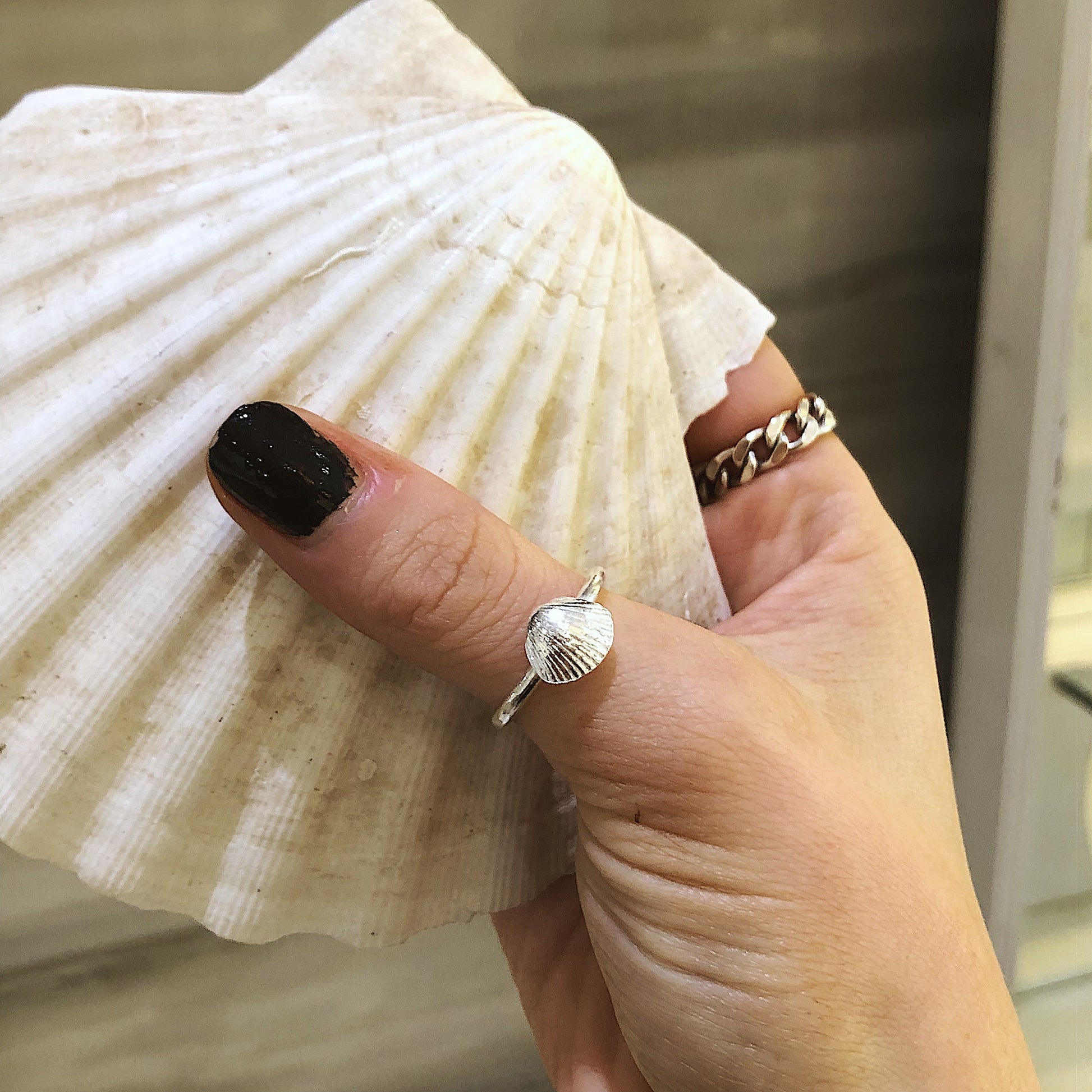 Shell Charm Ring in Sterling Silver