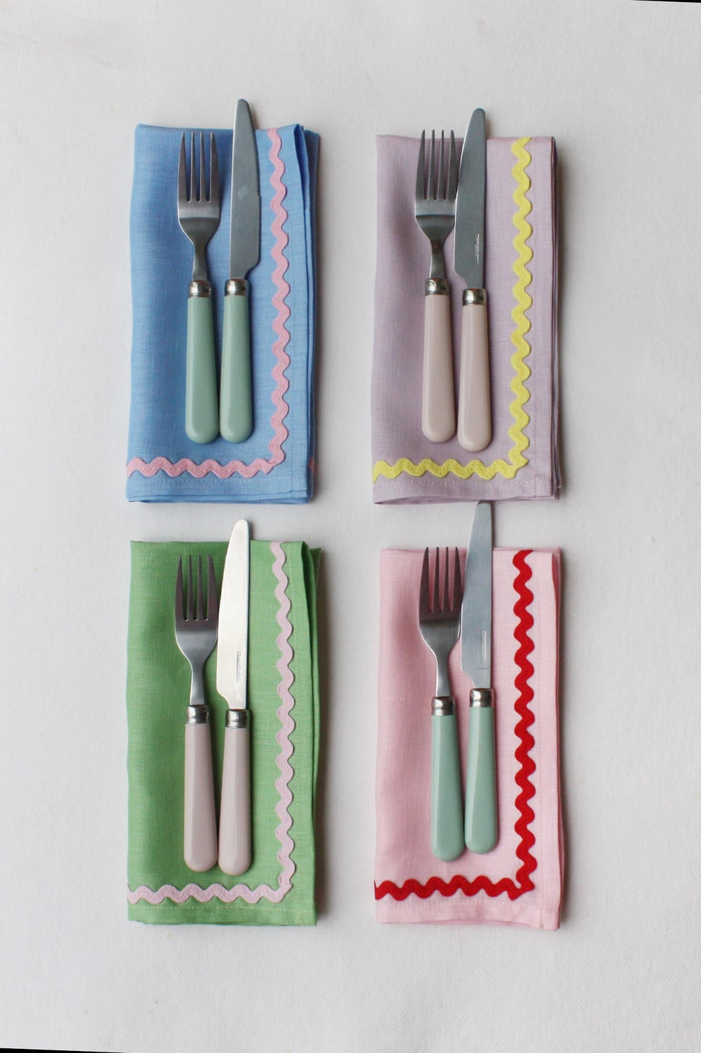 Pink and Red Ricrac Linen Napkins, Set of 2