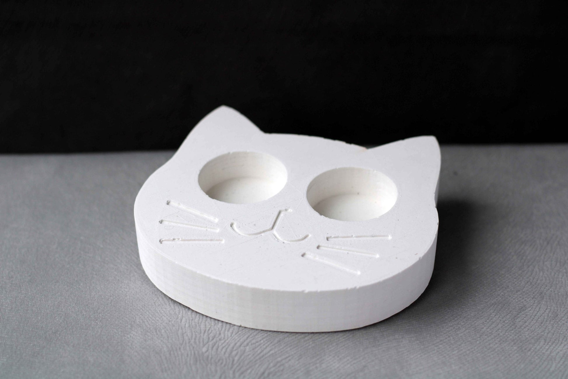 White Concrete Cat Face Tealight Holder