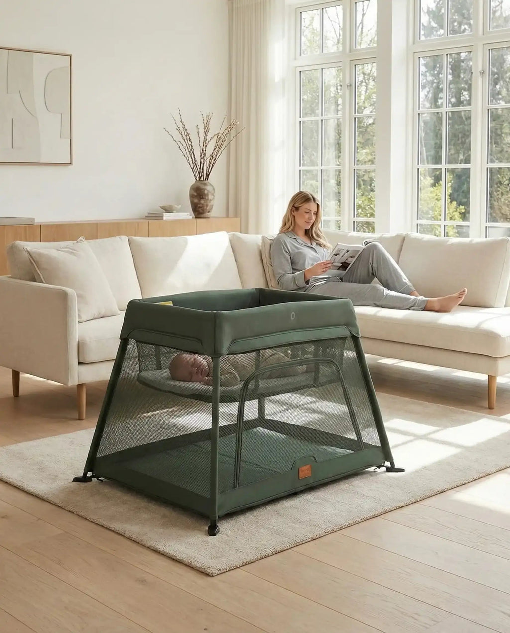 Travel Cot with Newborn Bassinet Insert in Green