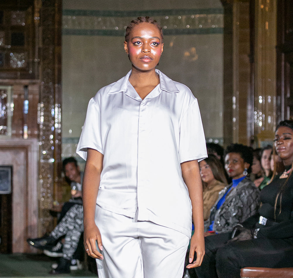 Sky Unisex Short Sleeve Top in Vegan Silk