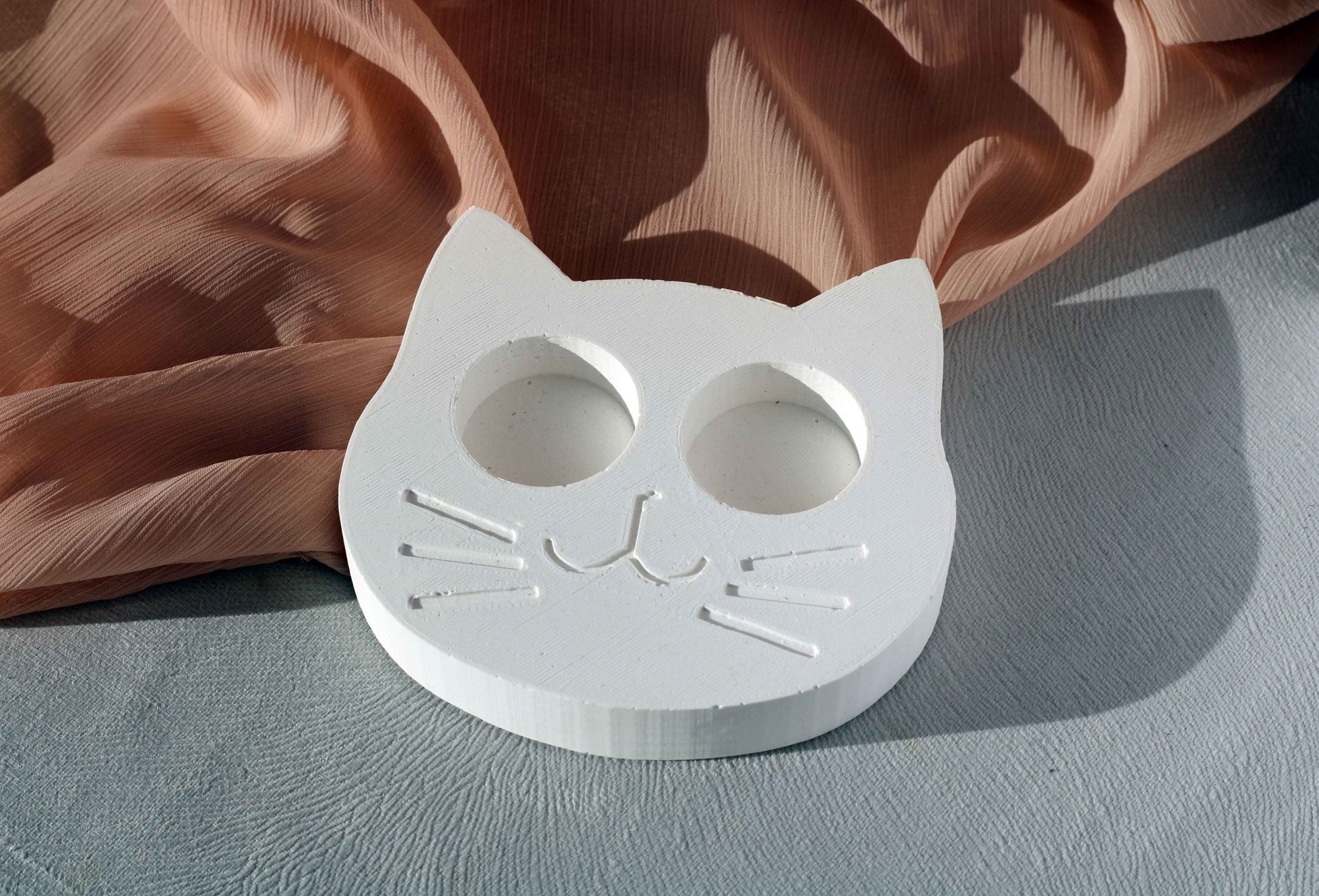 White Concrete Cat Face Tealight Holder