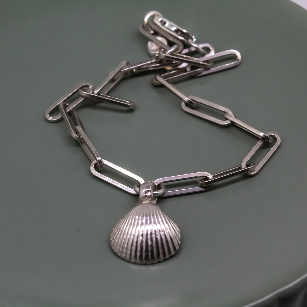 Shell Trace Bracelet in Recycled Sterling Silver