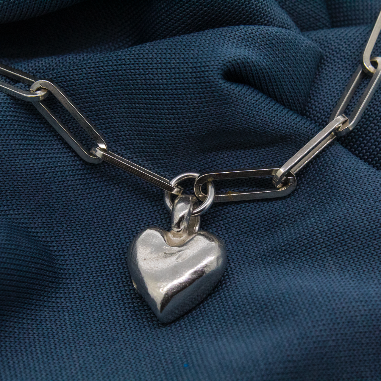 Sweet Heart Trace Chain Bracelet in Sterling Silver