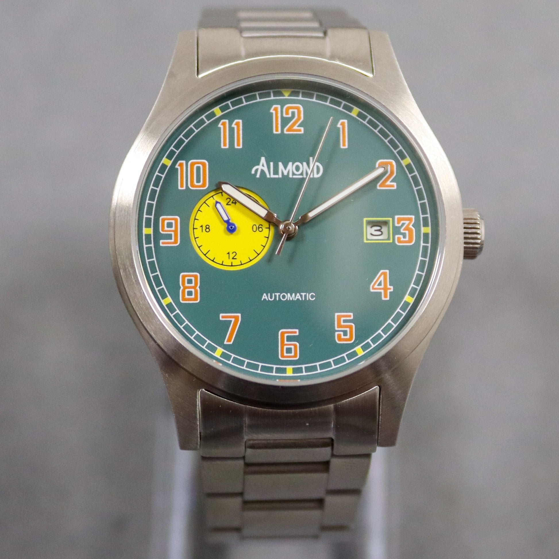 Almond Rifleman Field Watch
