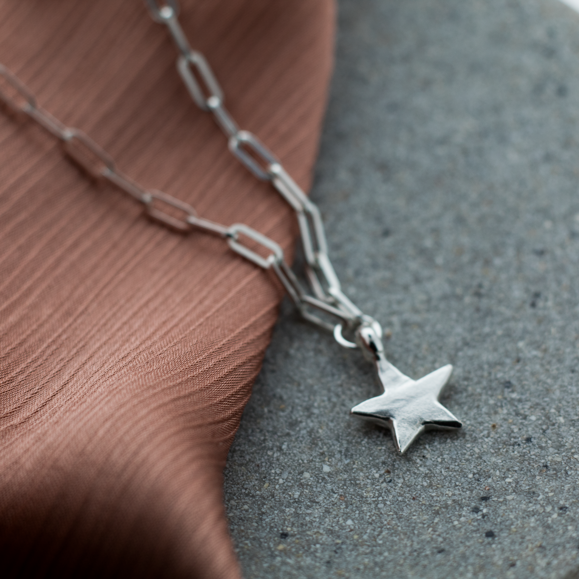 Star Trace Chain Necklace in Sterling Silver