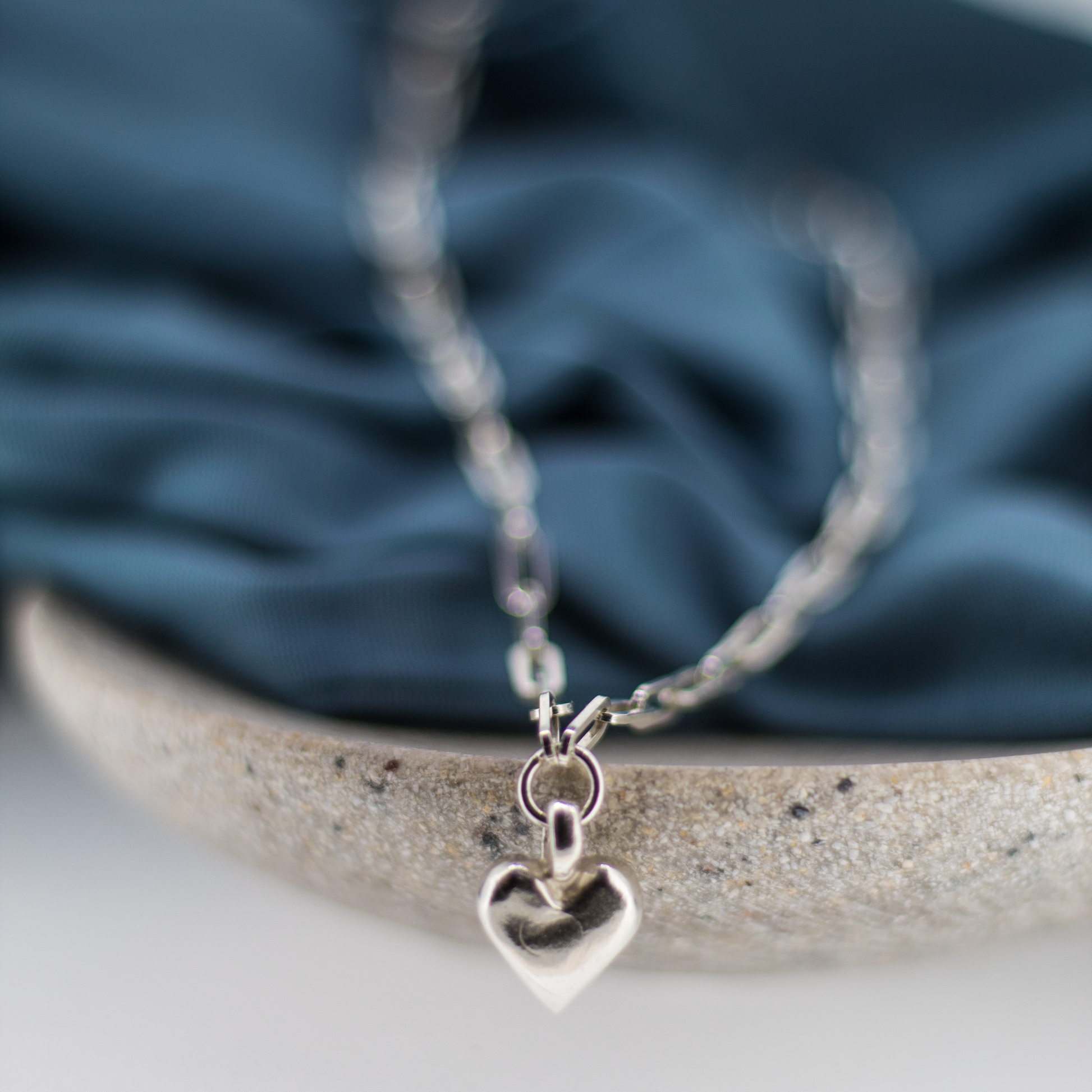 Sweet Heart Trace Chain Necklace in Sterling Silver