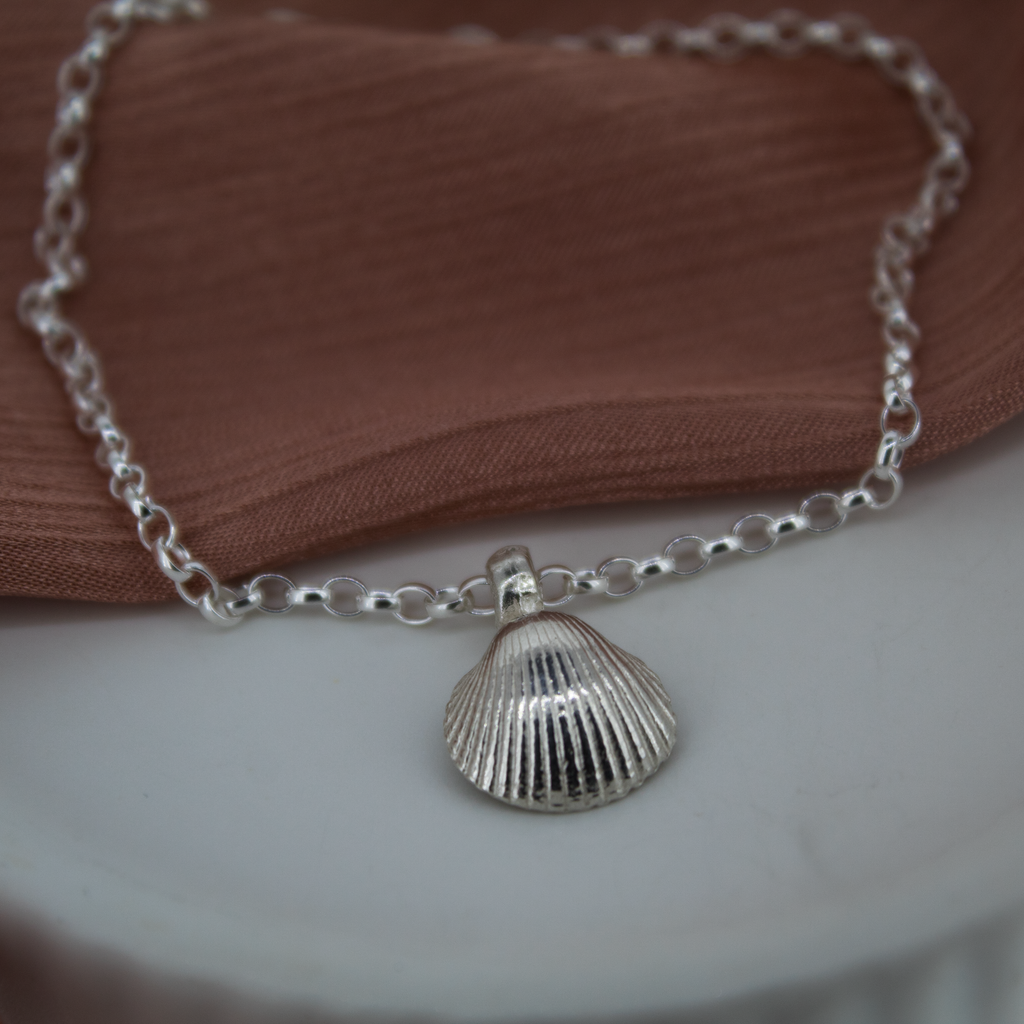 Recycled Silver Shell Chain Bracelet