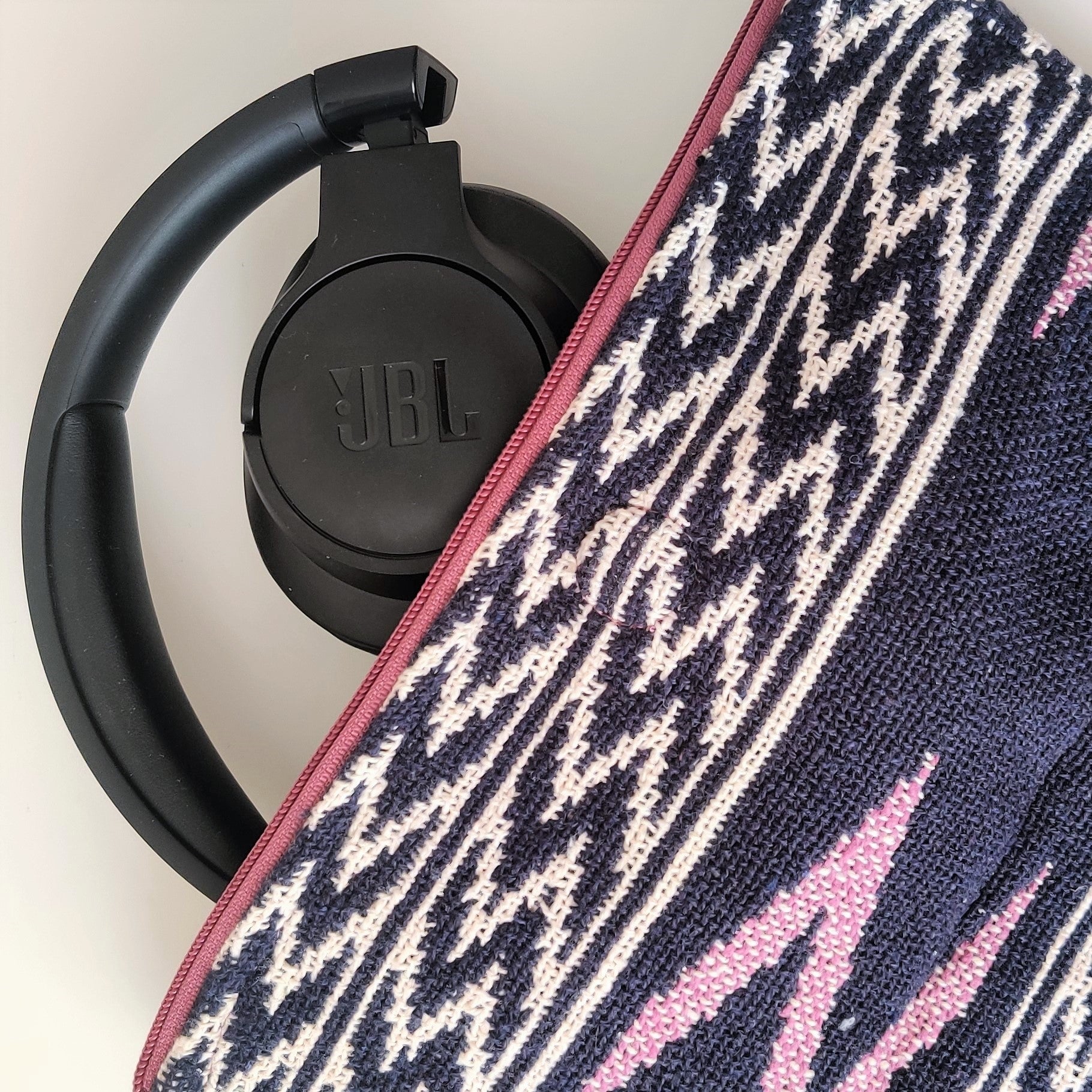 Smart Accessories Pouch in Navy White and Mauve