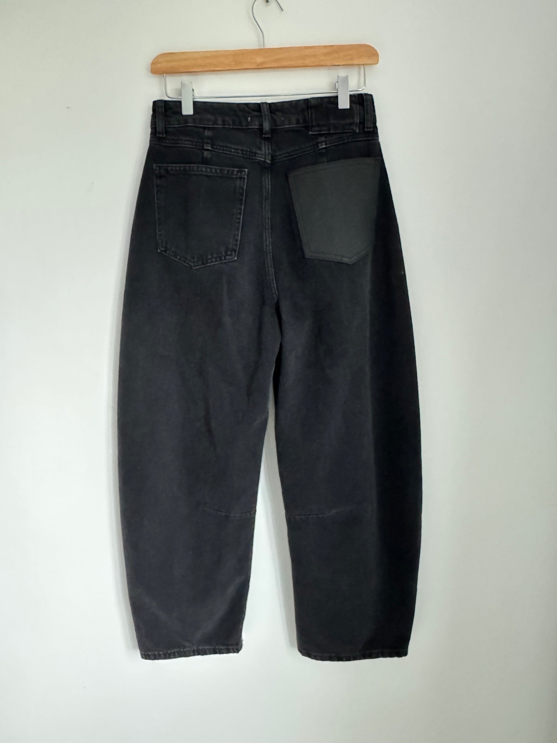 Interstellar Barrel Leg Jeans in Black