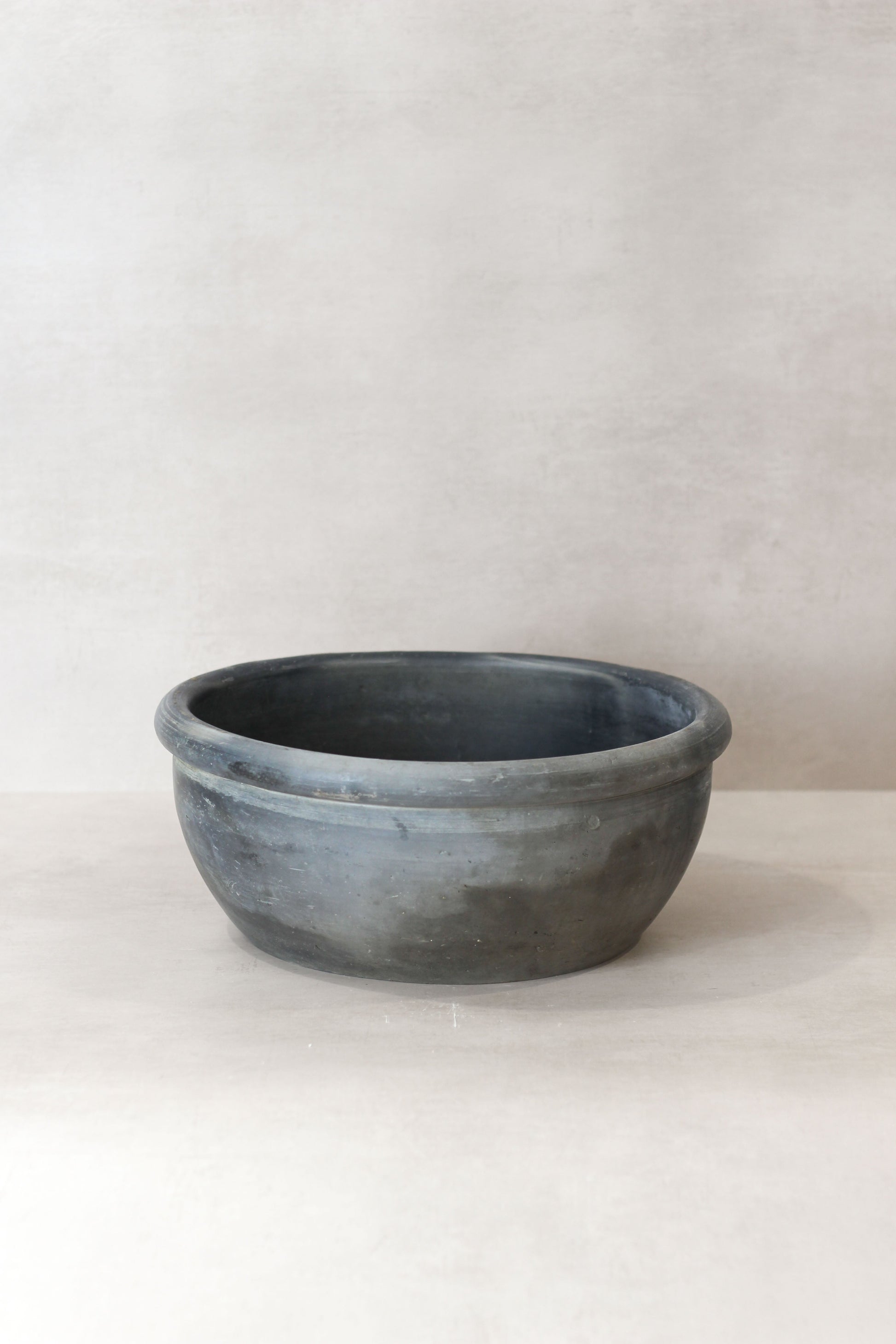 Antique Matt Grey Terracotta Bowl