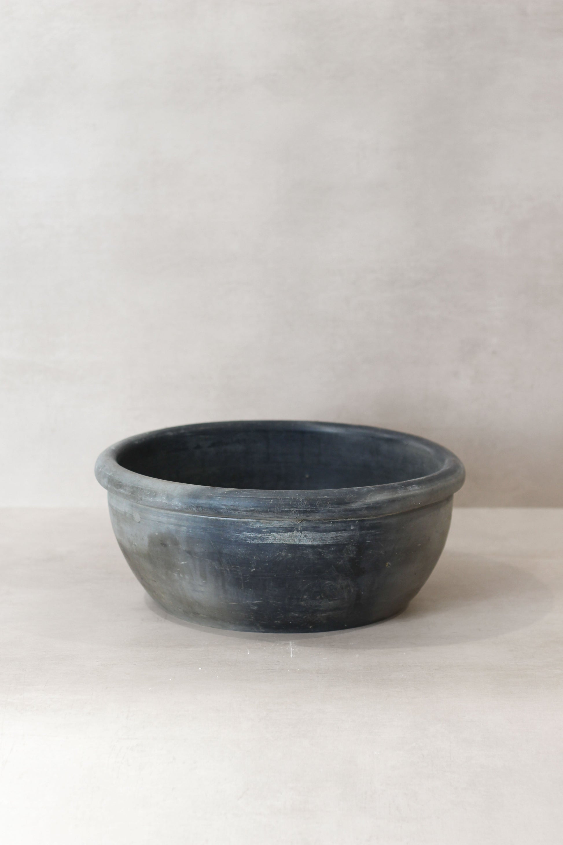 Antique Matt Grey Terracotta Bowl
