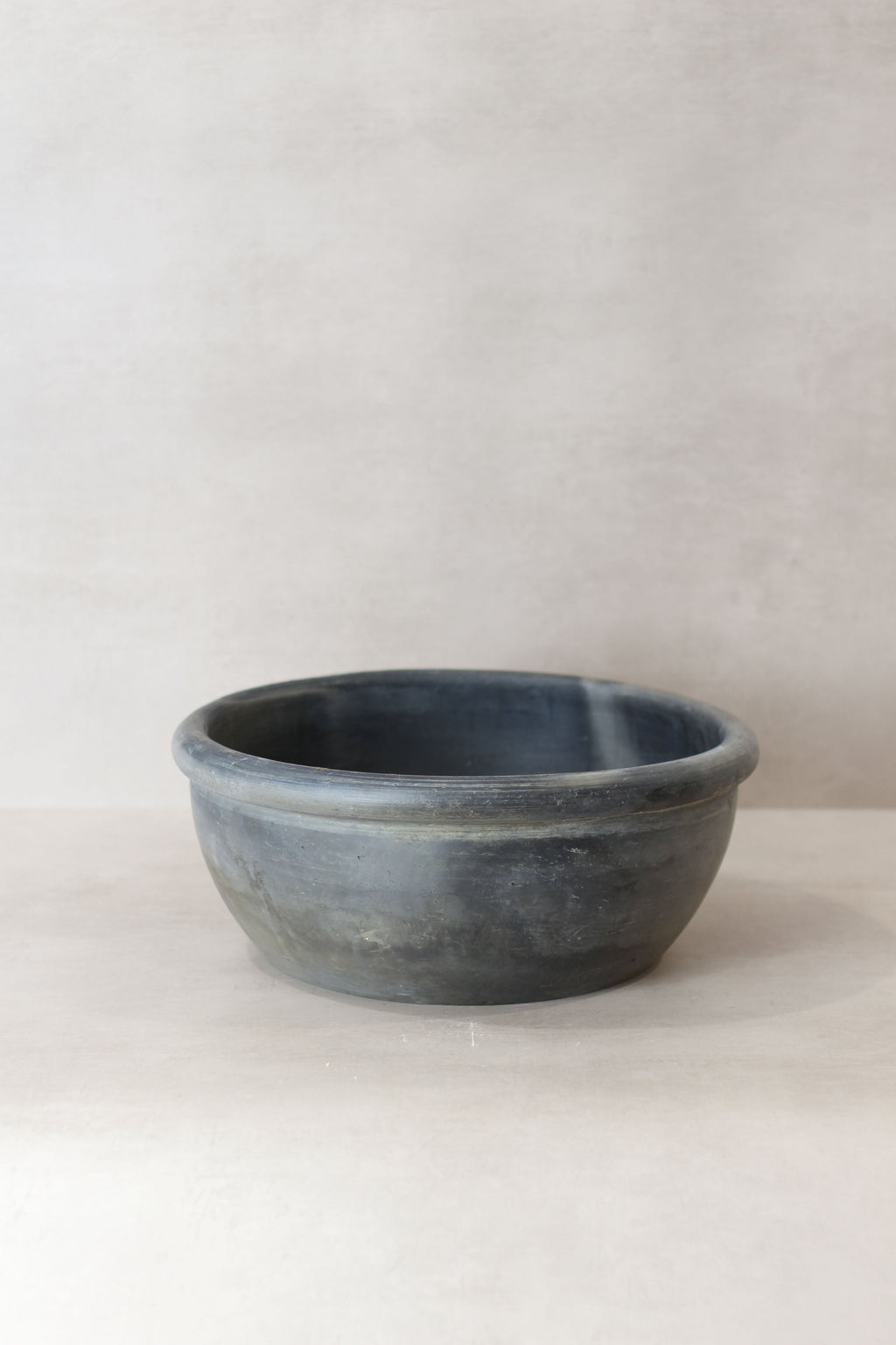 Antique Matt Grey Terracotta Bowl