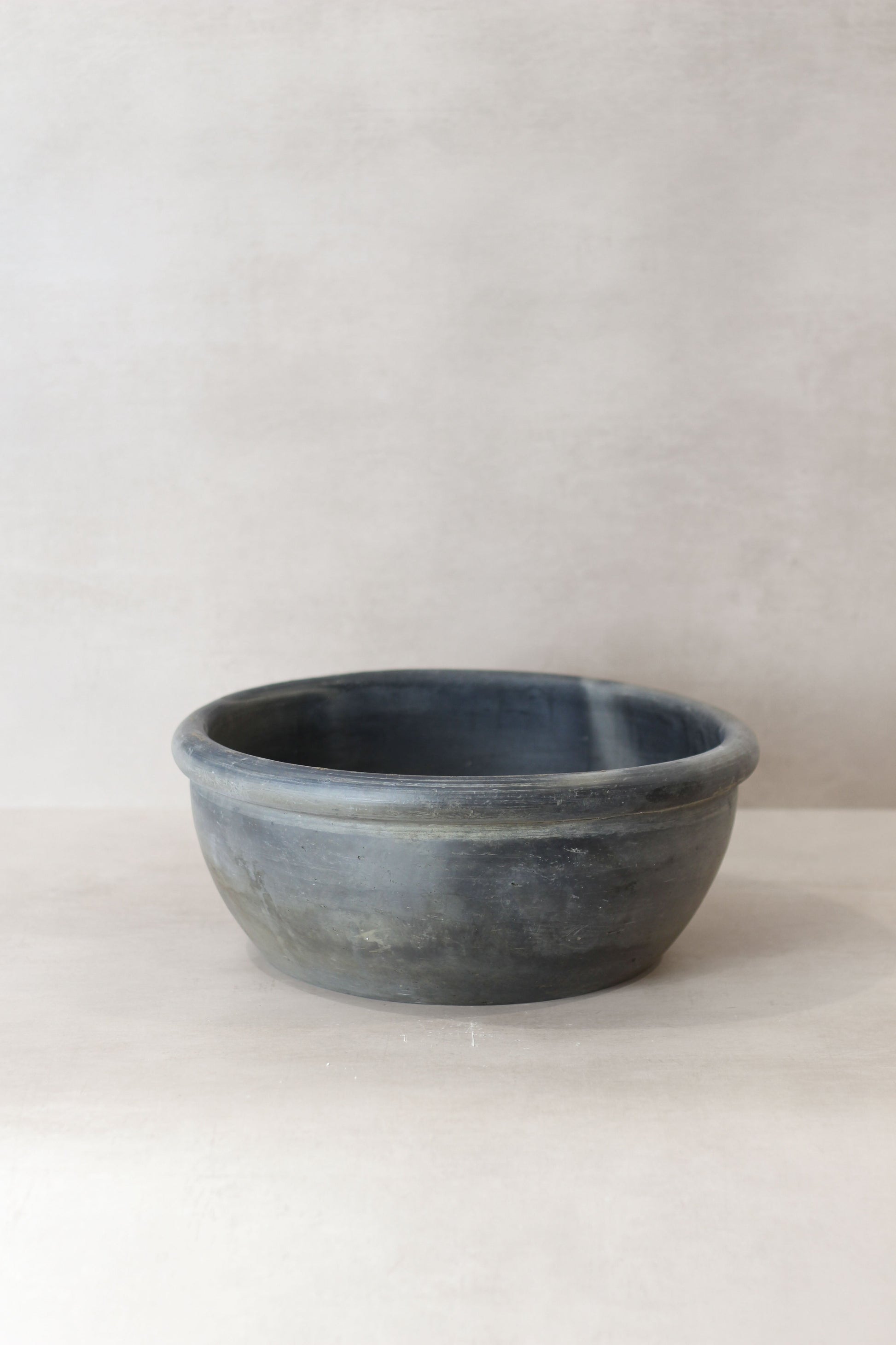 Antique Matt Grey Terracotta Bowl