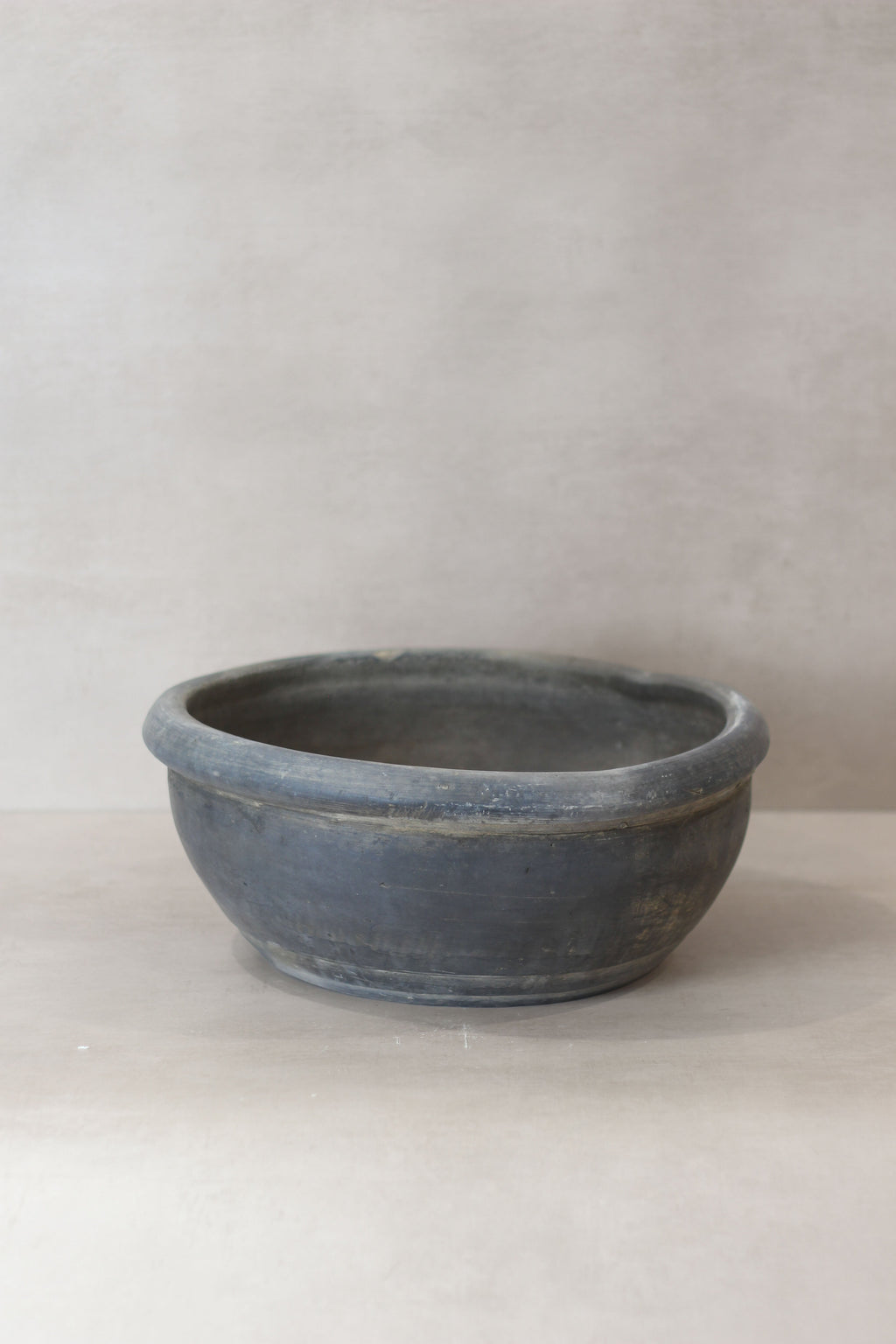 Antique Matt Grey Terracotta Bowl