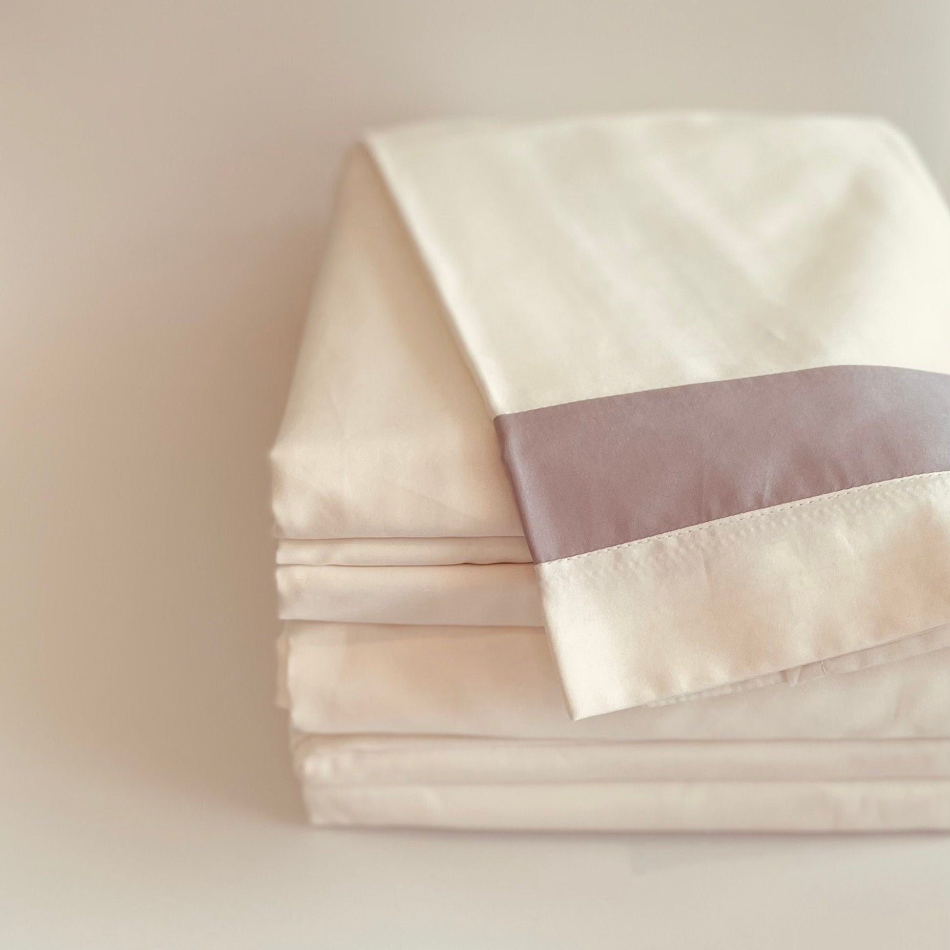 Lilac Bed Linen Set with Oxford Borders