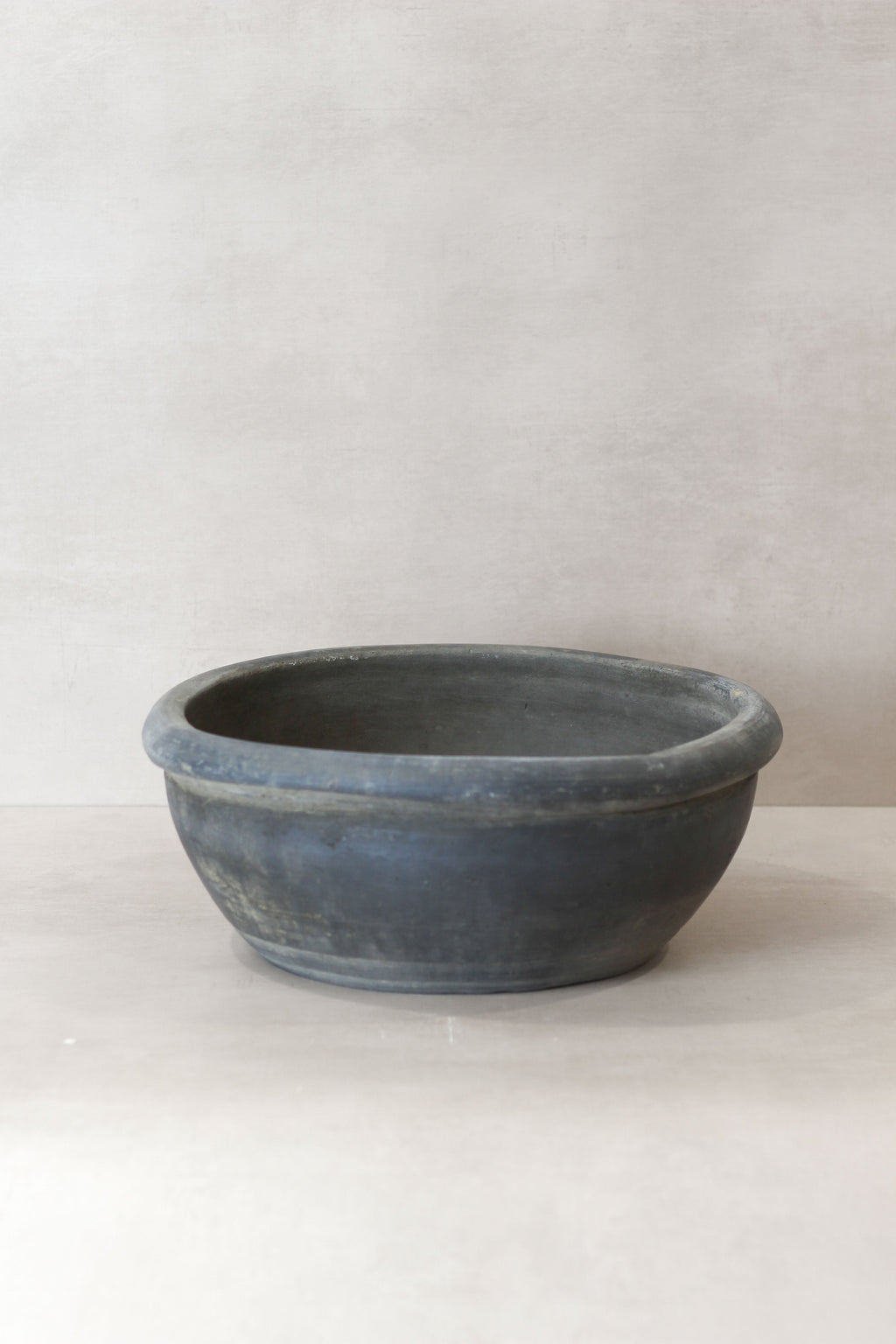 Antique Matt Grey Terracotta Bowl