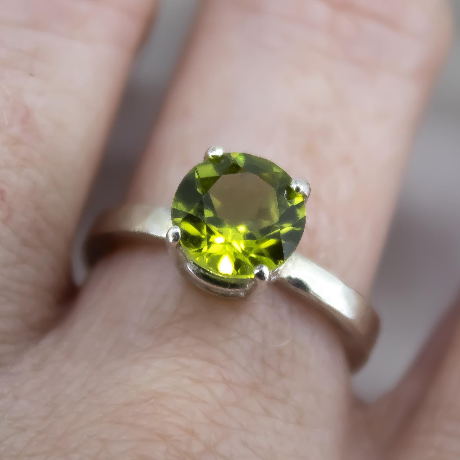 Maxi Peridot Treasured Ring