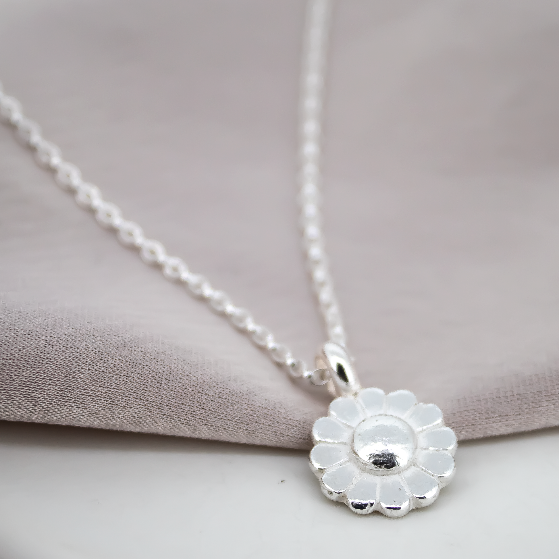 Sterling Silver Daisy Necklace