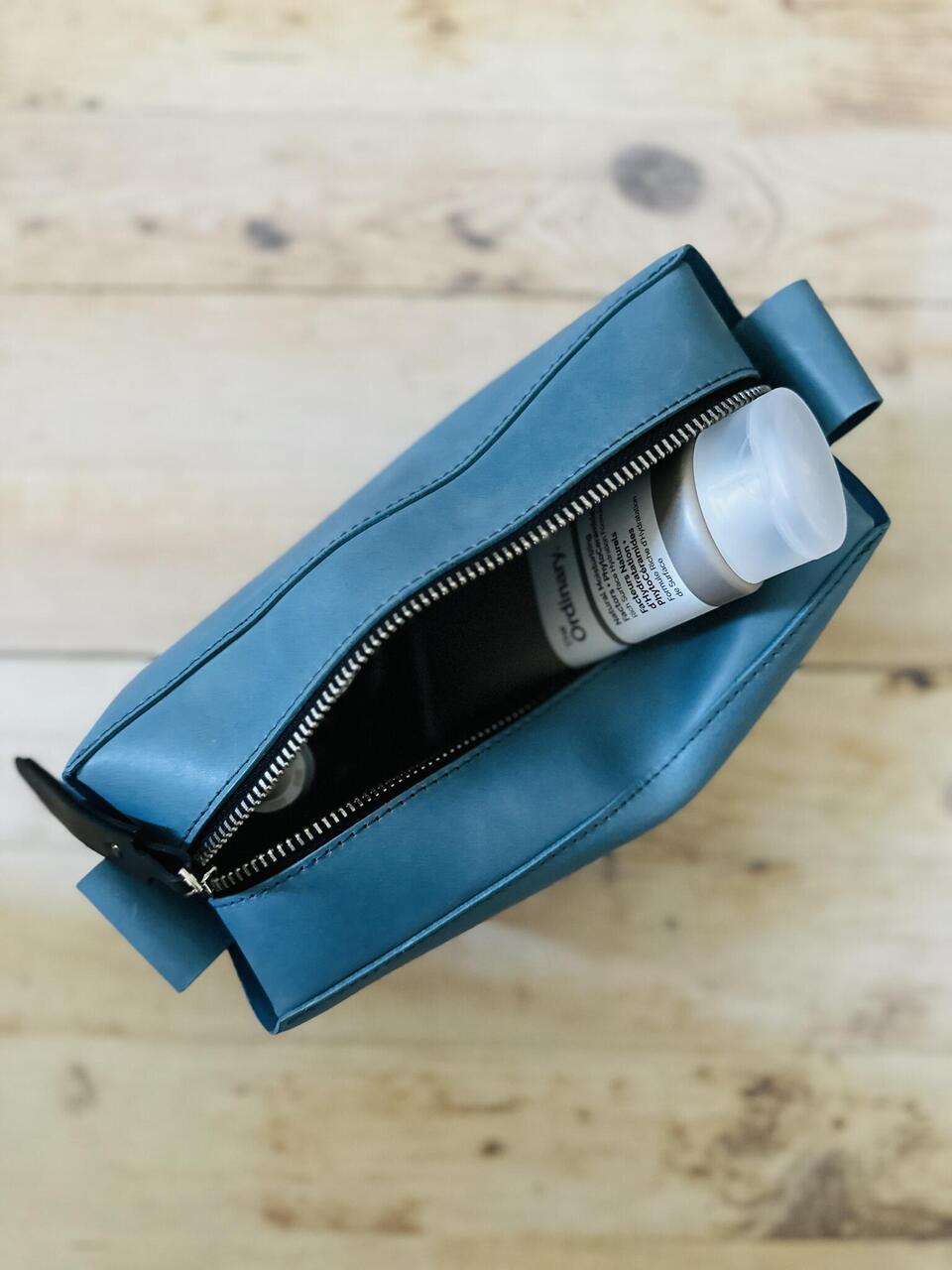 Elegant Leather Makeup Bag – Spacious & Handcrafted by eleriinseim at www.brixbailey.com