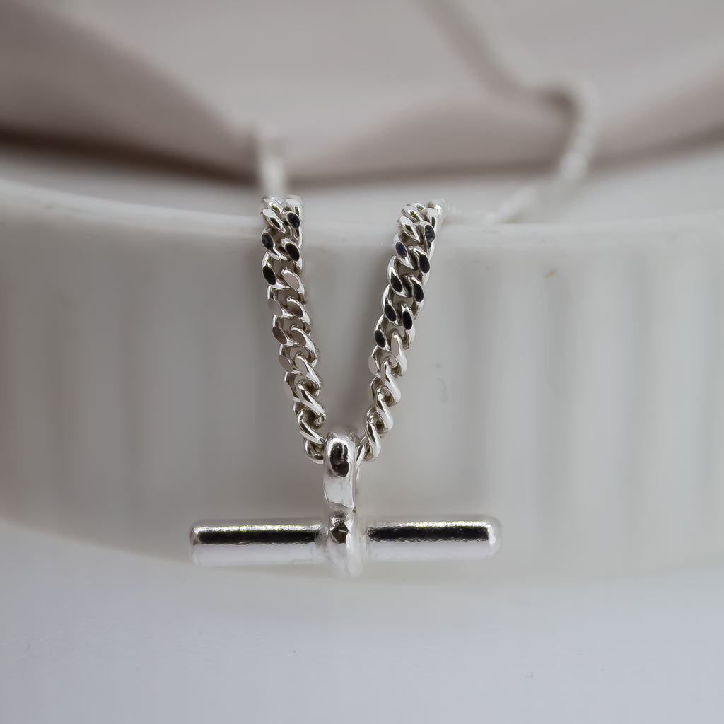 T Bar Curb Necklace in Sterling Silver
