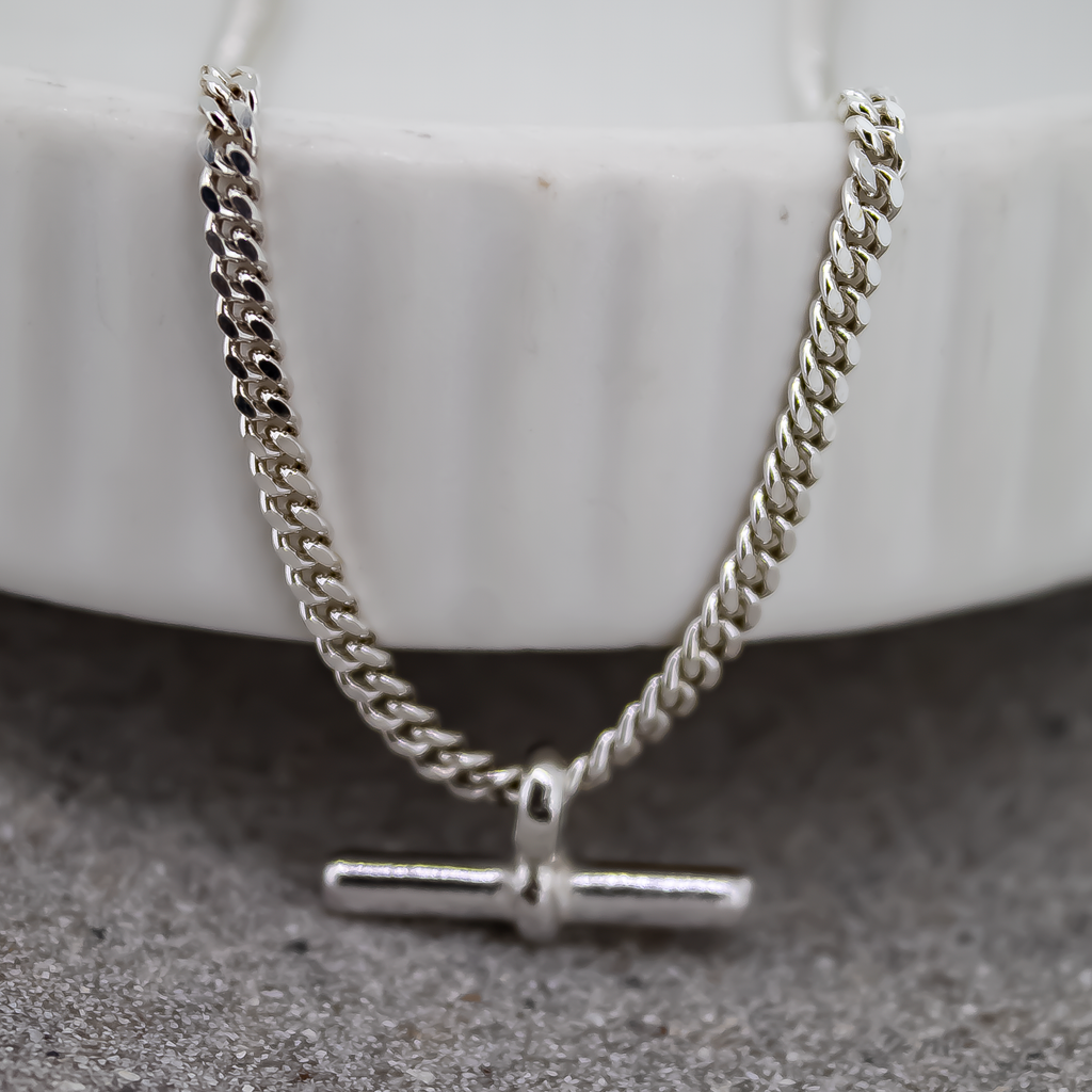T Bar Curb Necklace in Sterling Silver