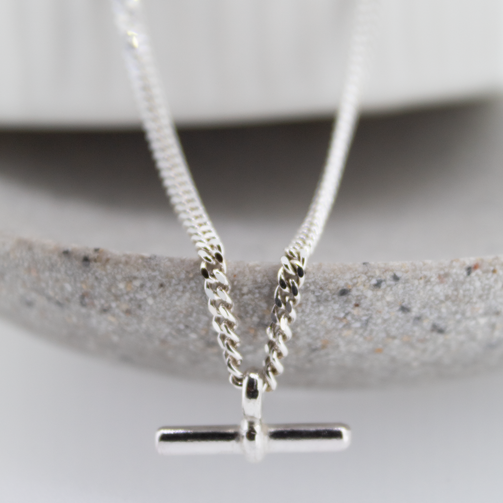T Bar Curb Necklace in Sterling Silver