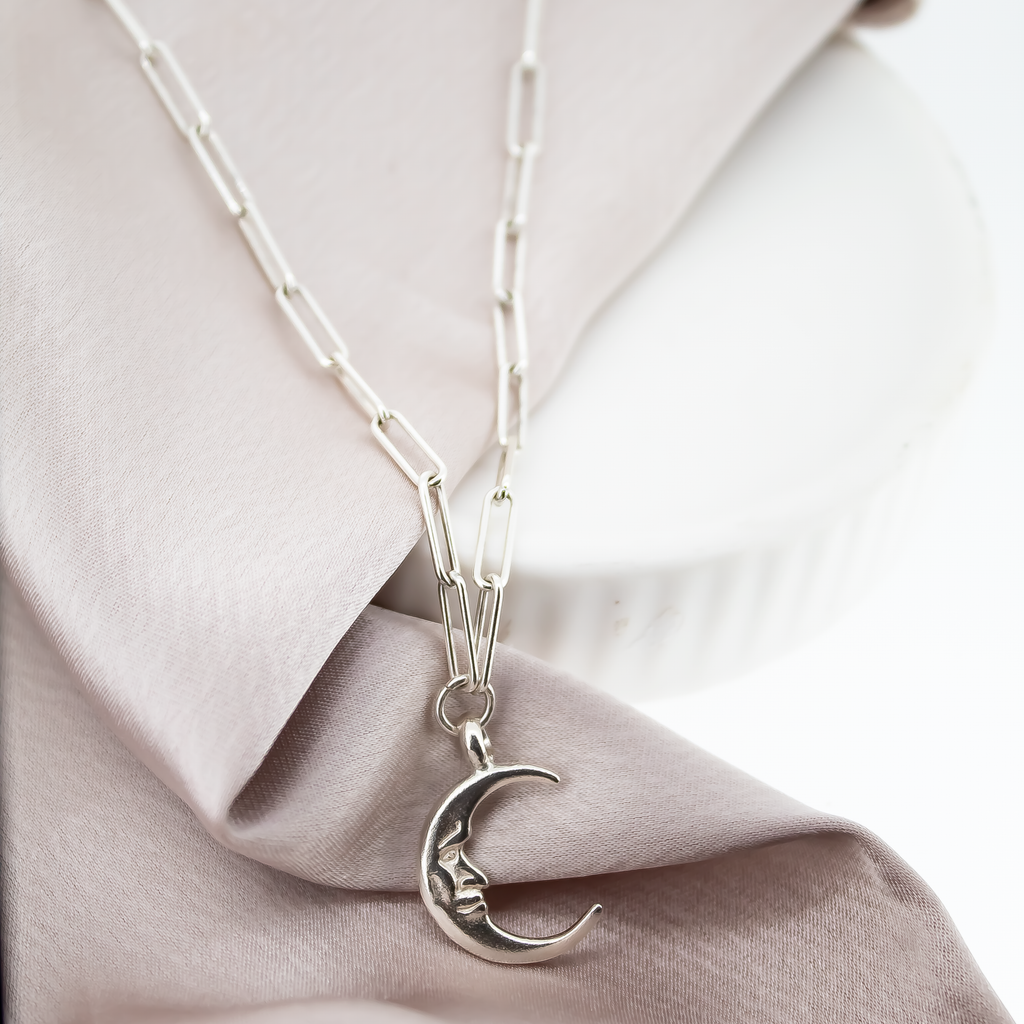 Sleeper Moon Trace Chain Necklace in Sterling Silver