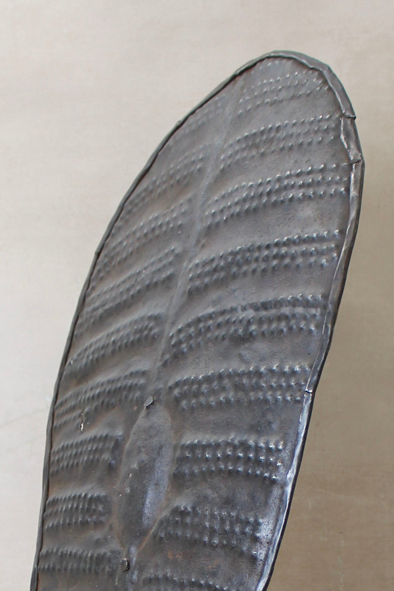 Vintage Sudanese Dinka Shield - 44.1