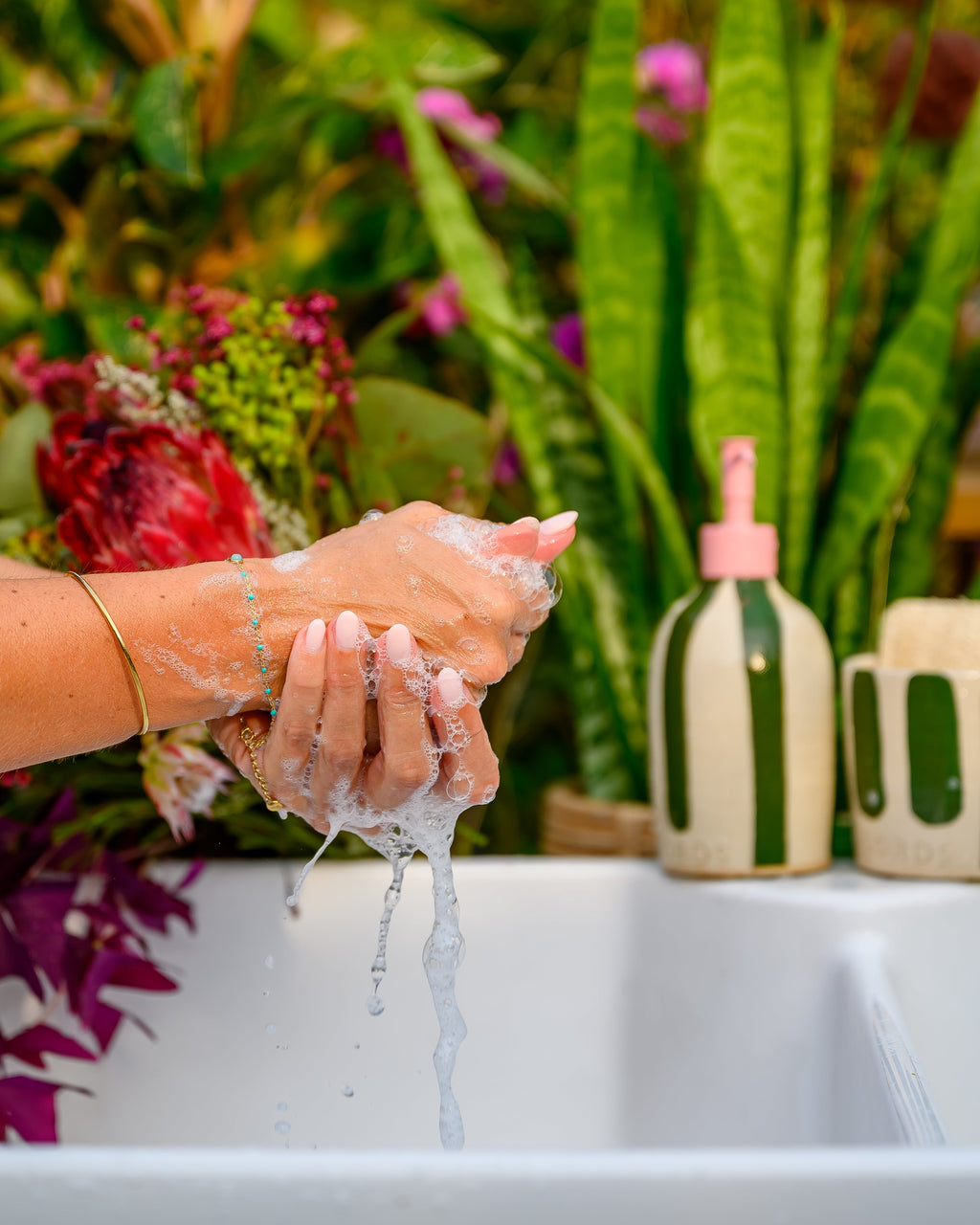 Ceramic Stripe Soap Holder with 1 Litre Refill