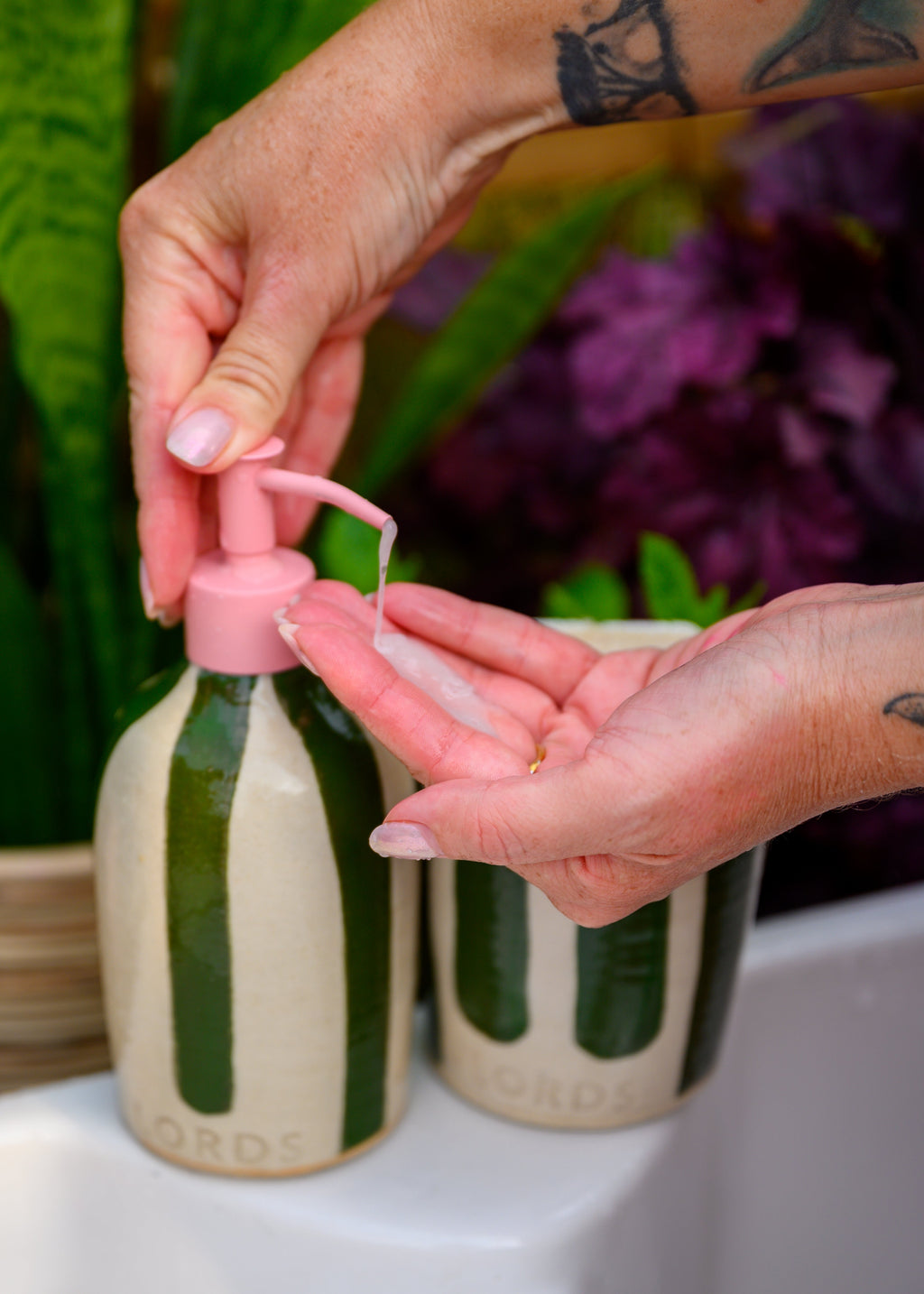 Ceramic Stripe Soap Holder with 1 Litre Refill