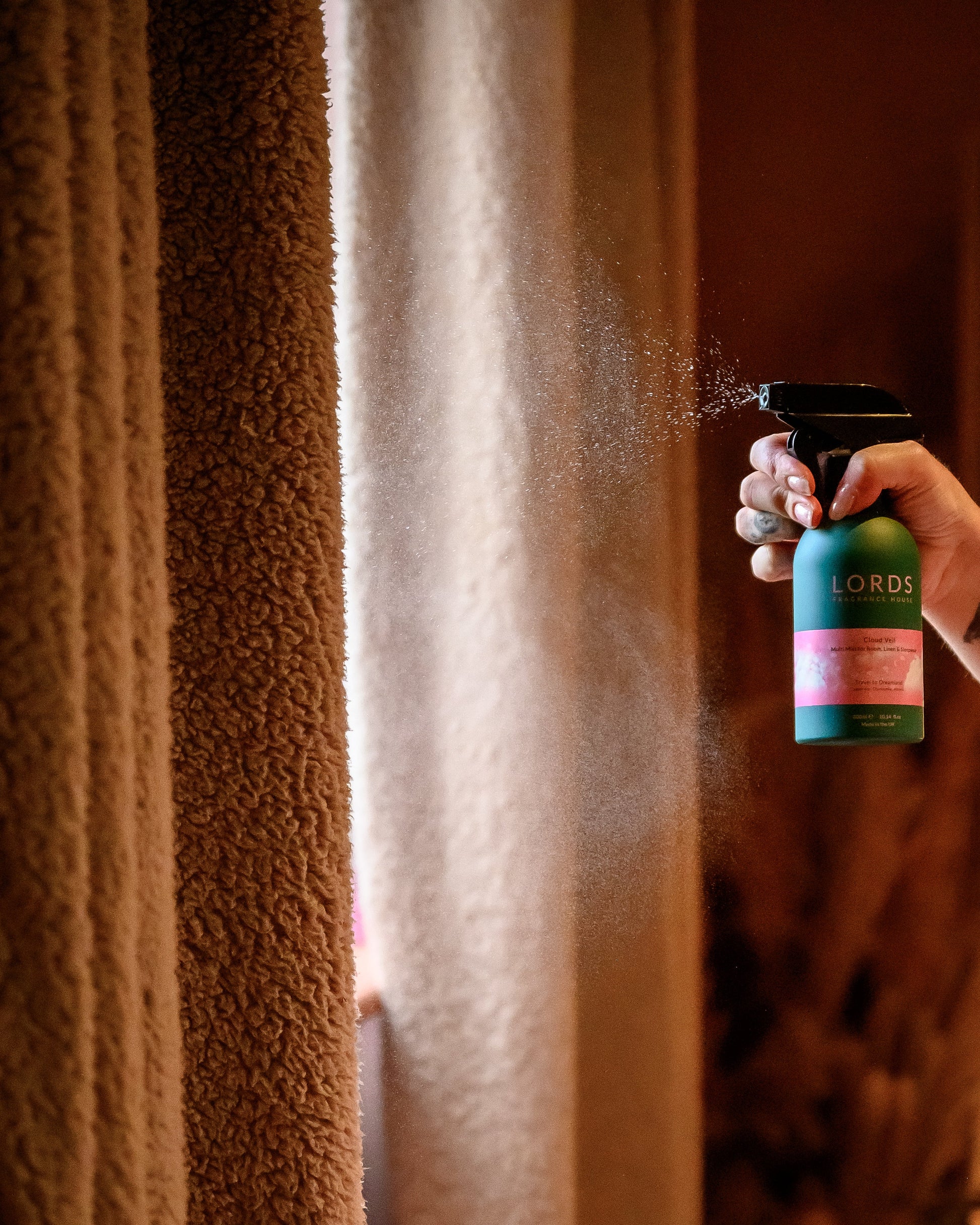 Supersized Cloud Veil Pillow Spray 300ml