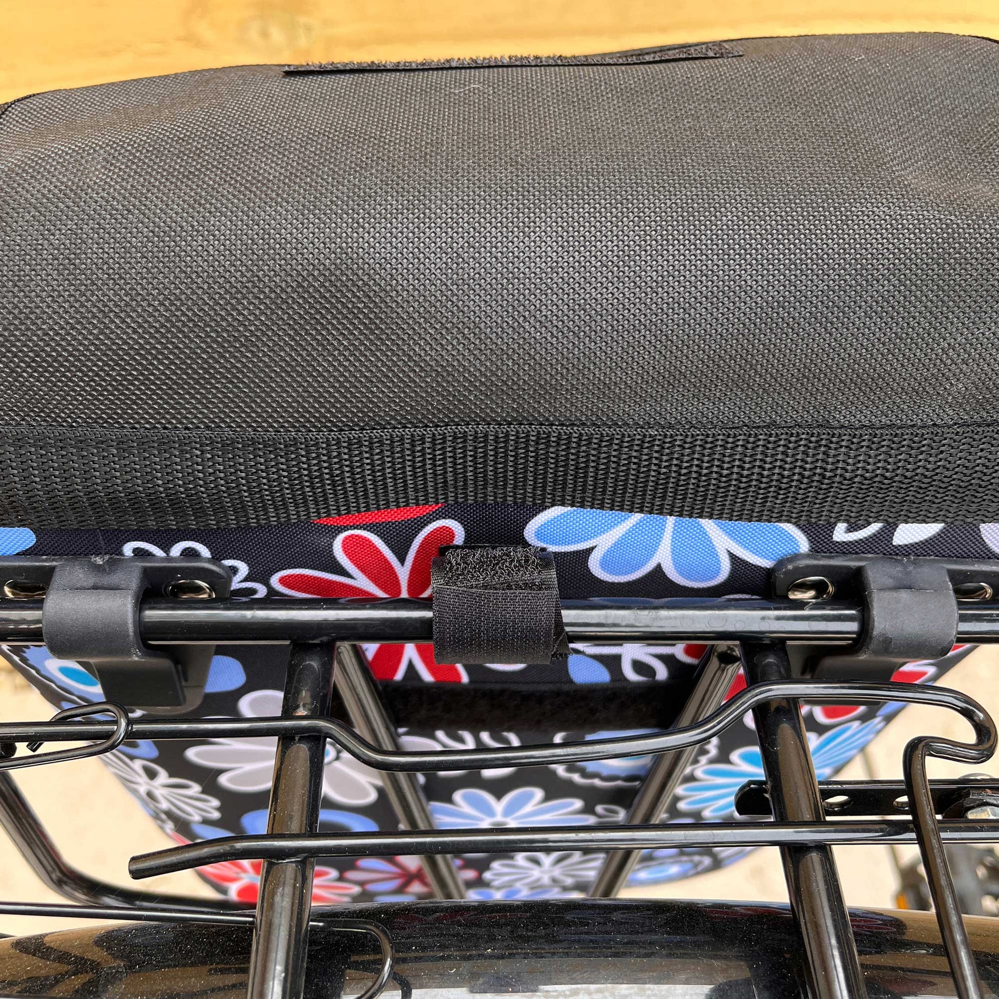 Pink Daisy Single Pannier Bag for Bicycles