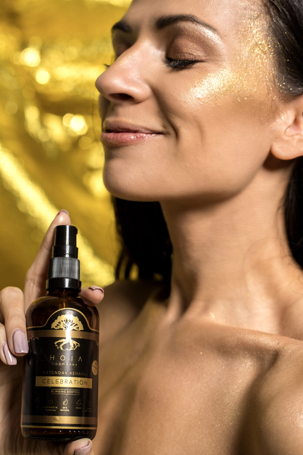 Shimmering Bronzing Body Oil – SPF 20 with Organic Oils by HOIA at www.brixbailey.com