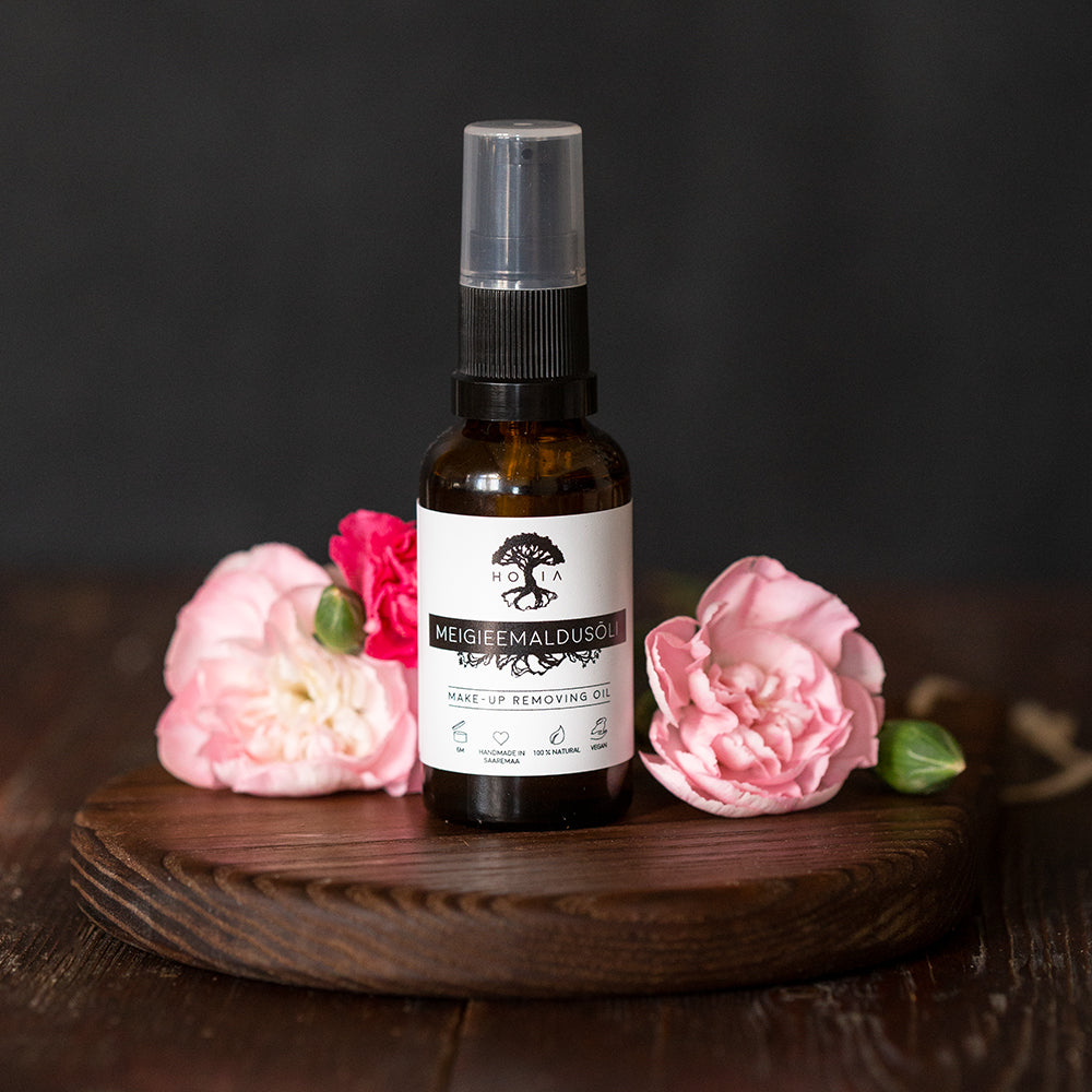 100% Natural Makeup Remover Oil – Gentle & Effective by HOIA at www.brixbailey.com