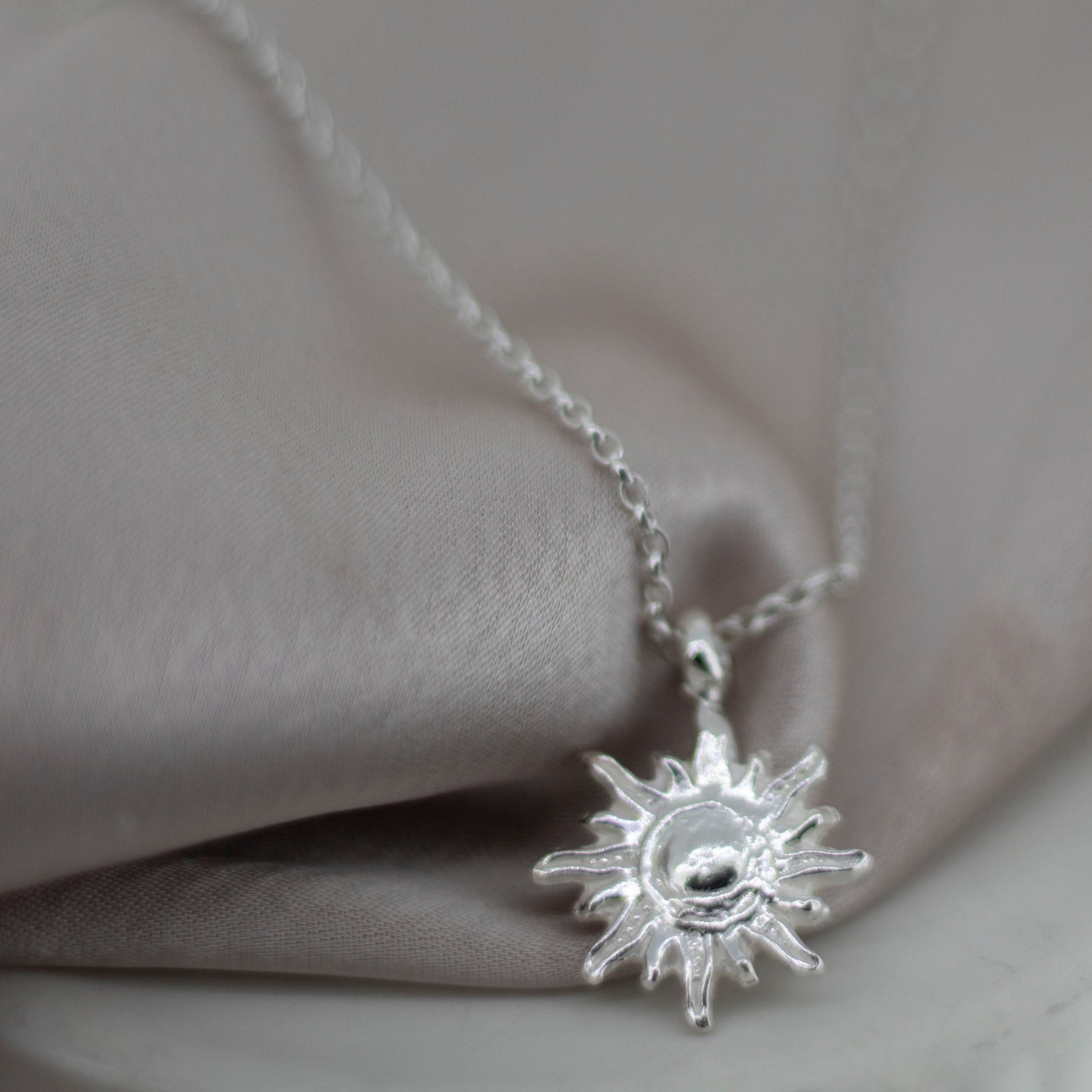 Sun of Hope Sterling Silver Rope Chain Necklace